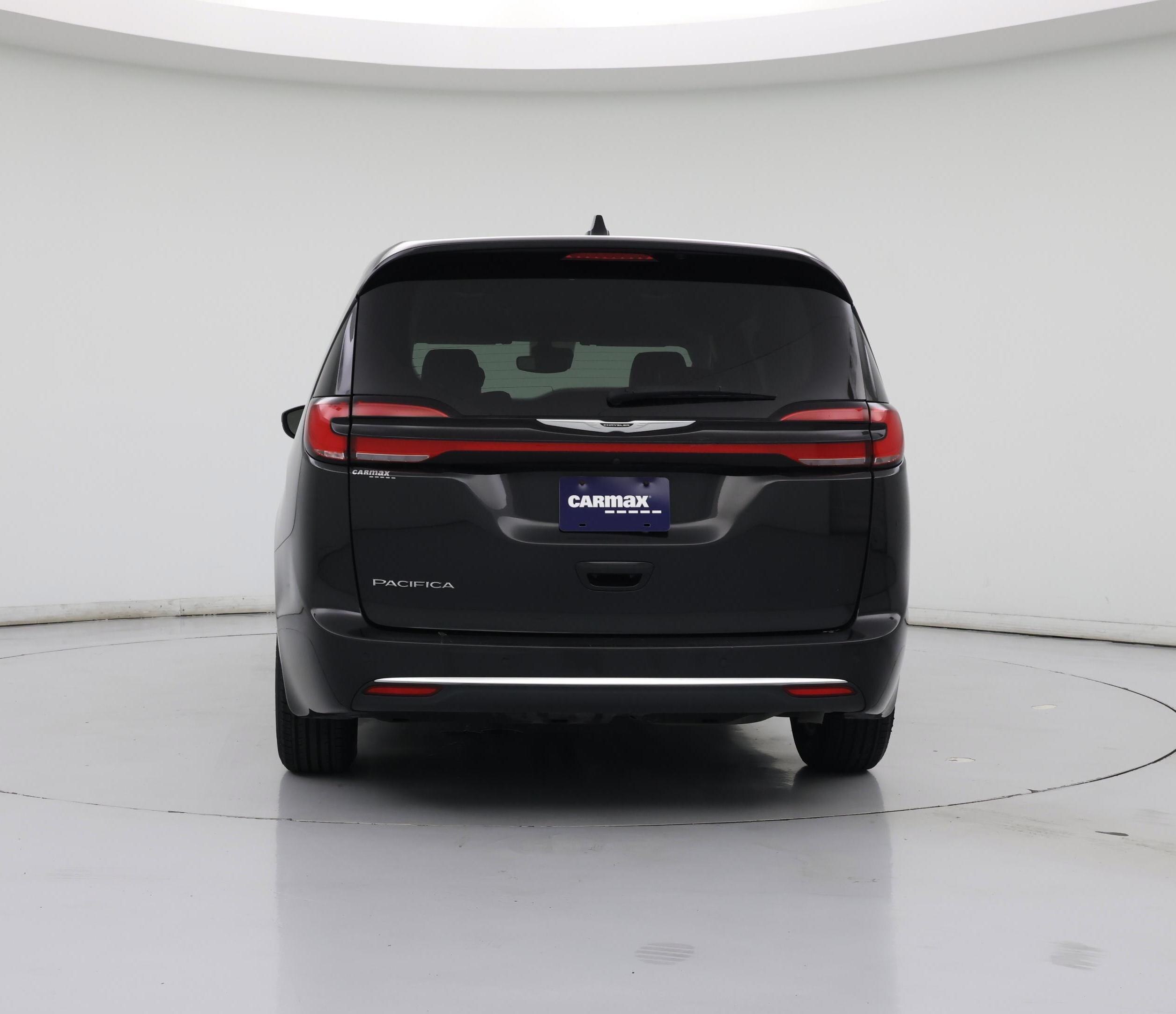 Thumbnail: 2023 Chrysler Pacifica - 6