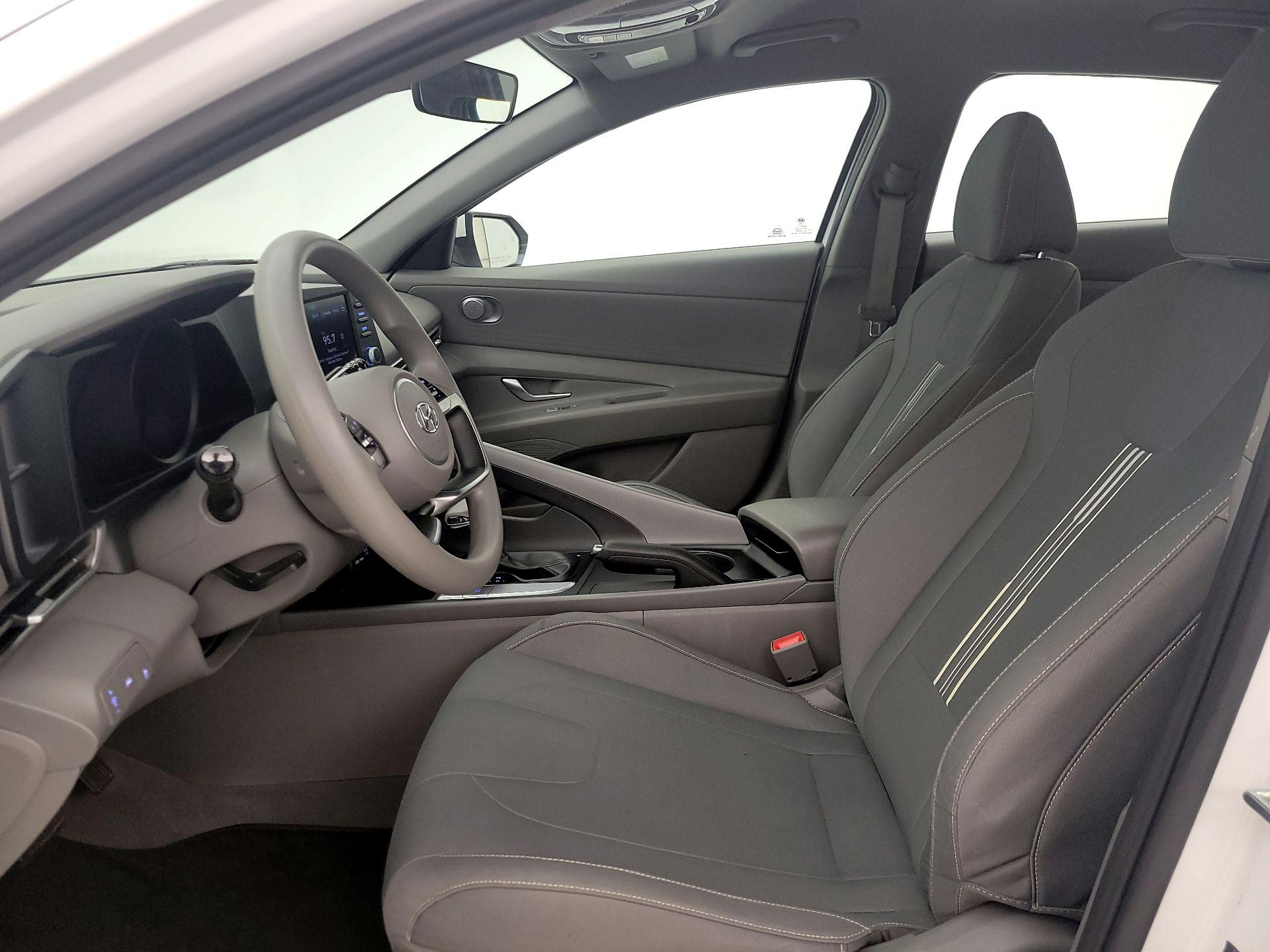 Thumbnail: 2023 Hyundai Elantra - 11