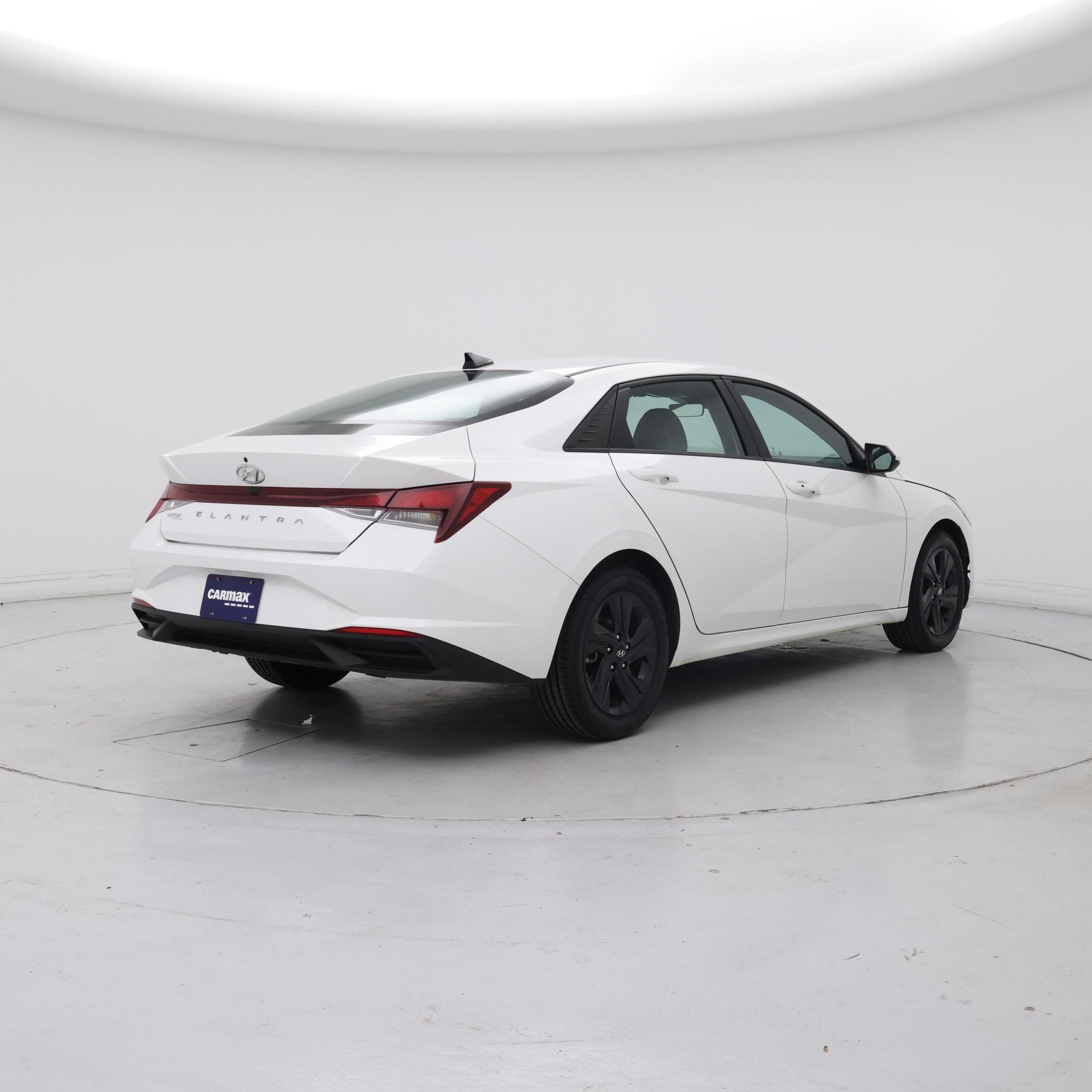 Thumbnail: 2023 Hyundai Elantra - 8