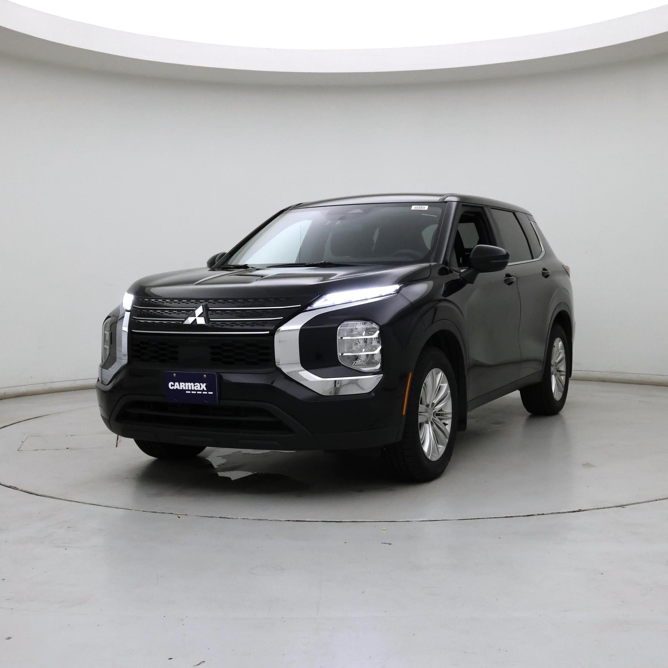Thumbnail: 2022 Mitsubishi Outlander - 4