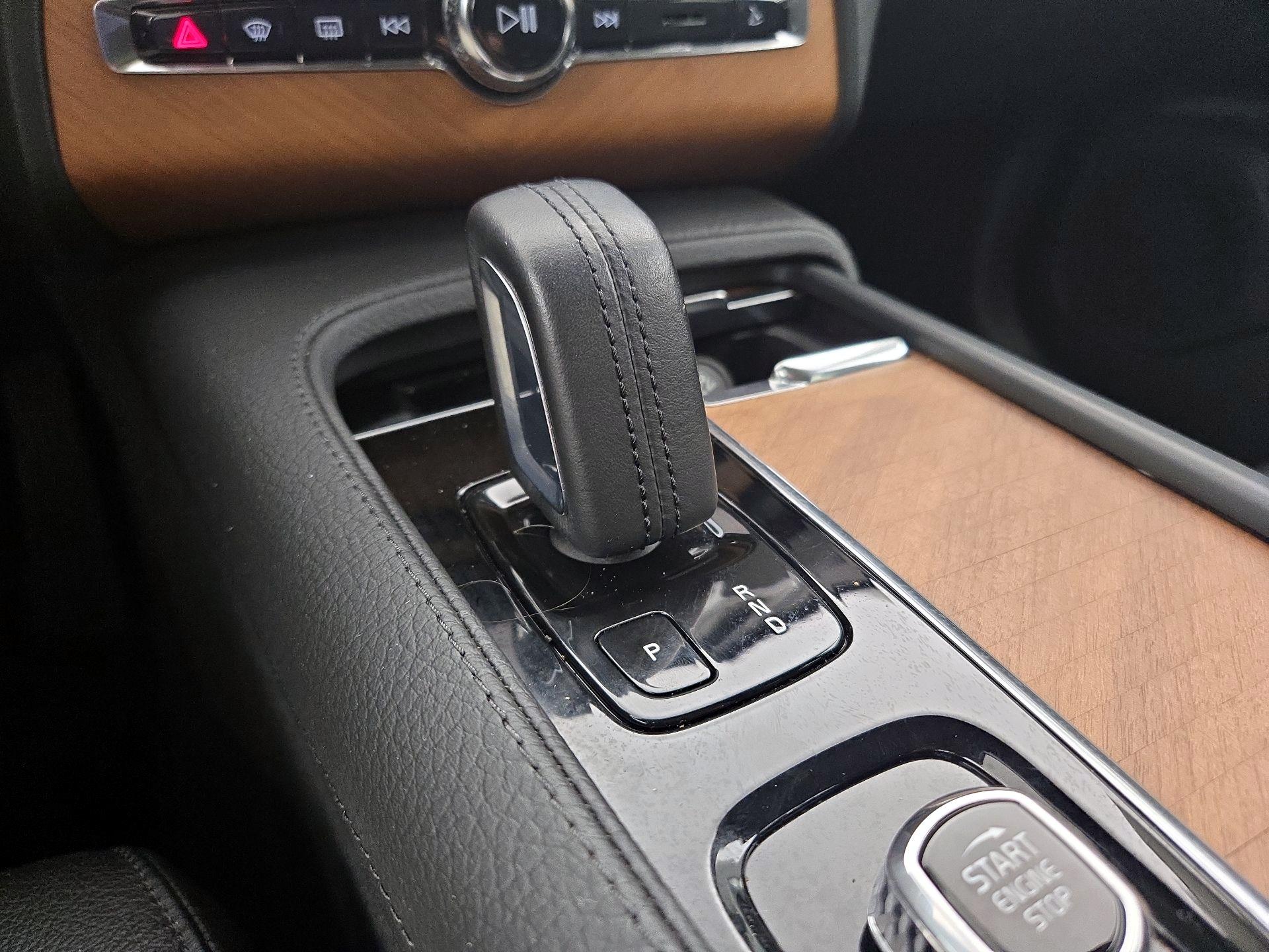 Thumbnail: 2021 Volvo XC90 - 18