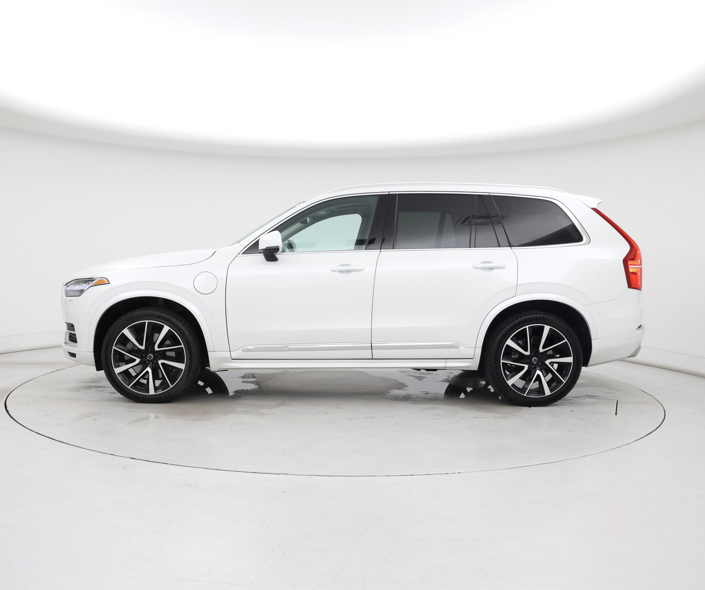 Thumbnail: 2021 Volvo XC90 - 3