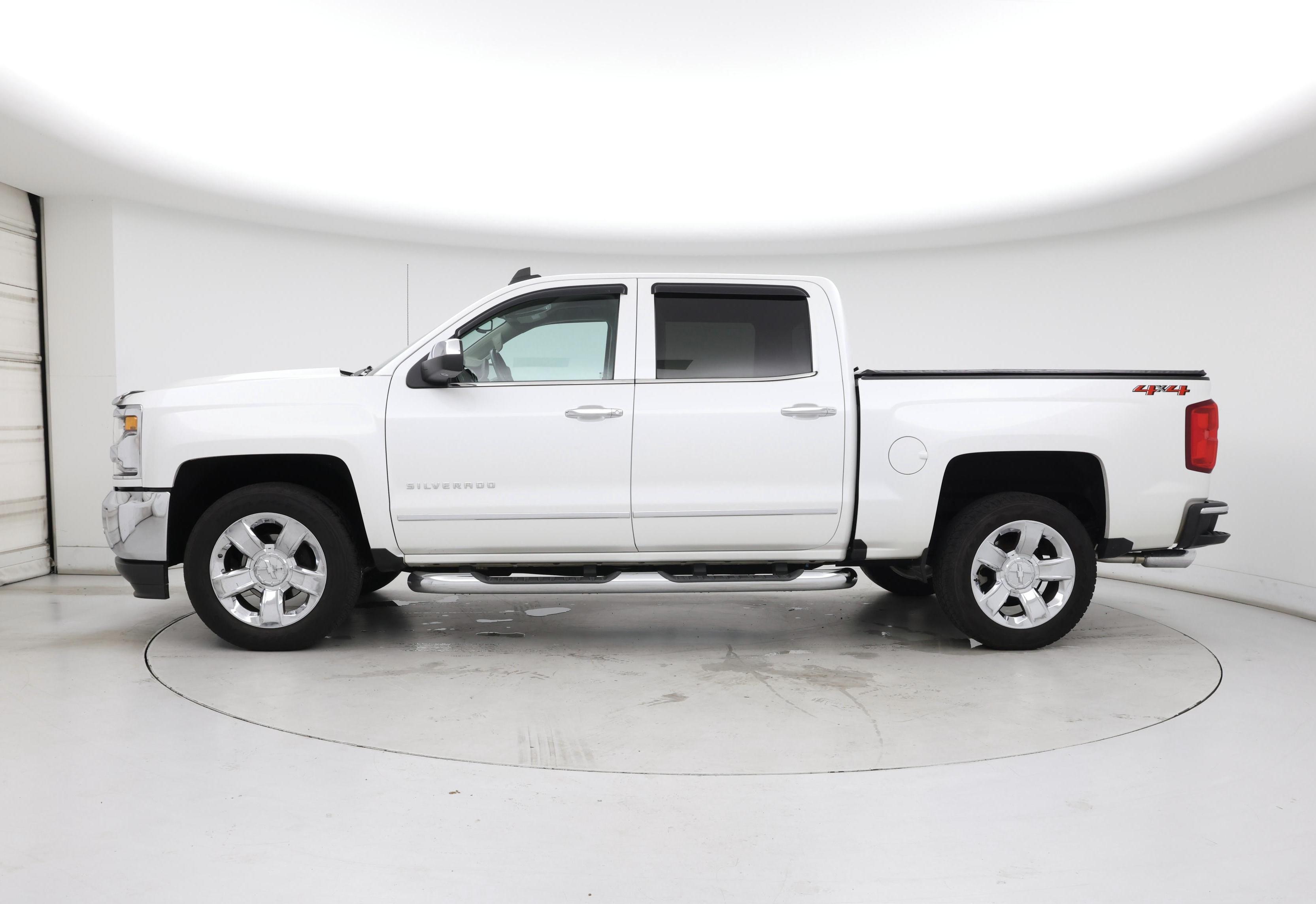 Thumbnail: 2018 Chevrolet Silverado 1500 - 3