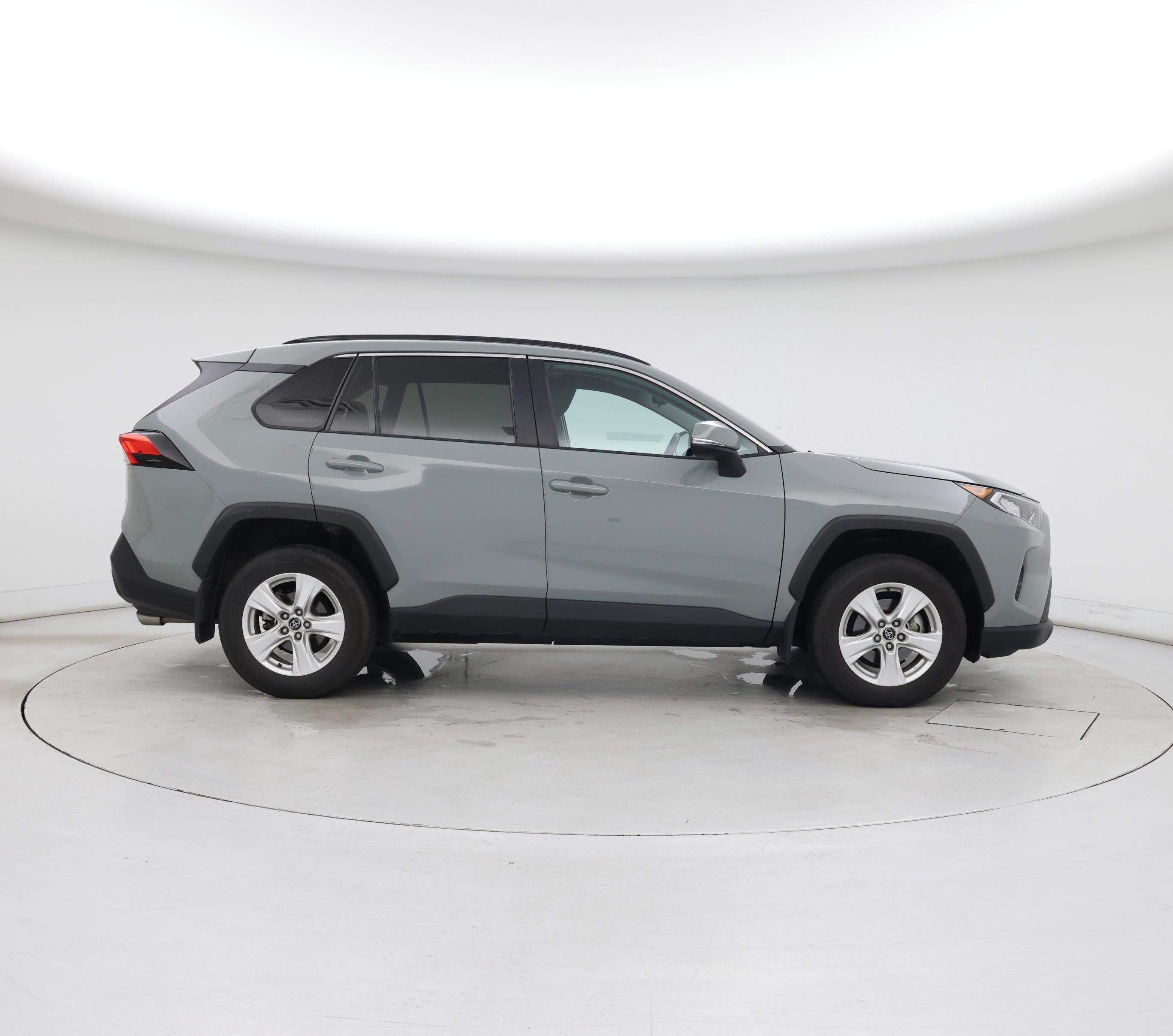 Thumbnail: 2020 Toyota RAV4 - 7