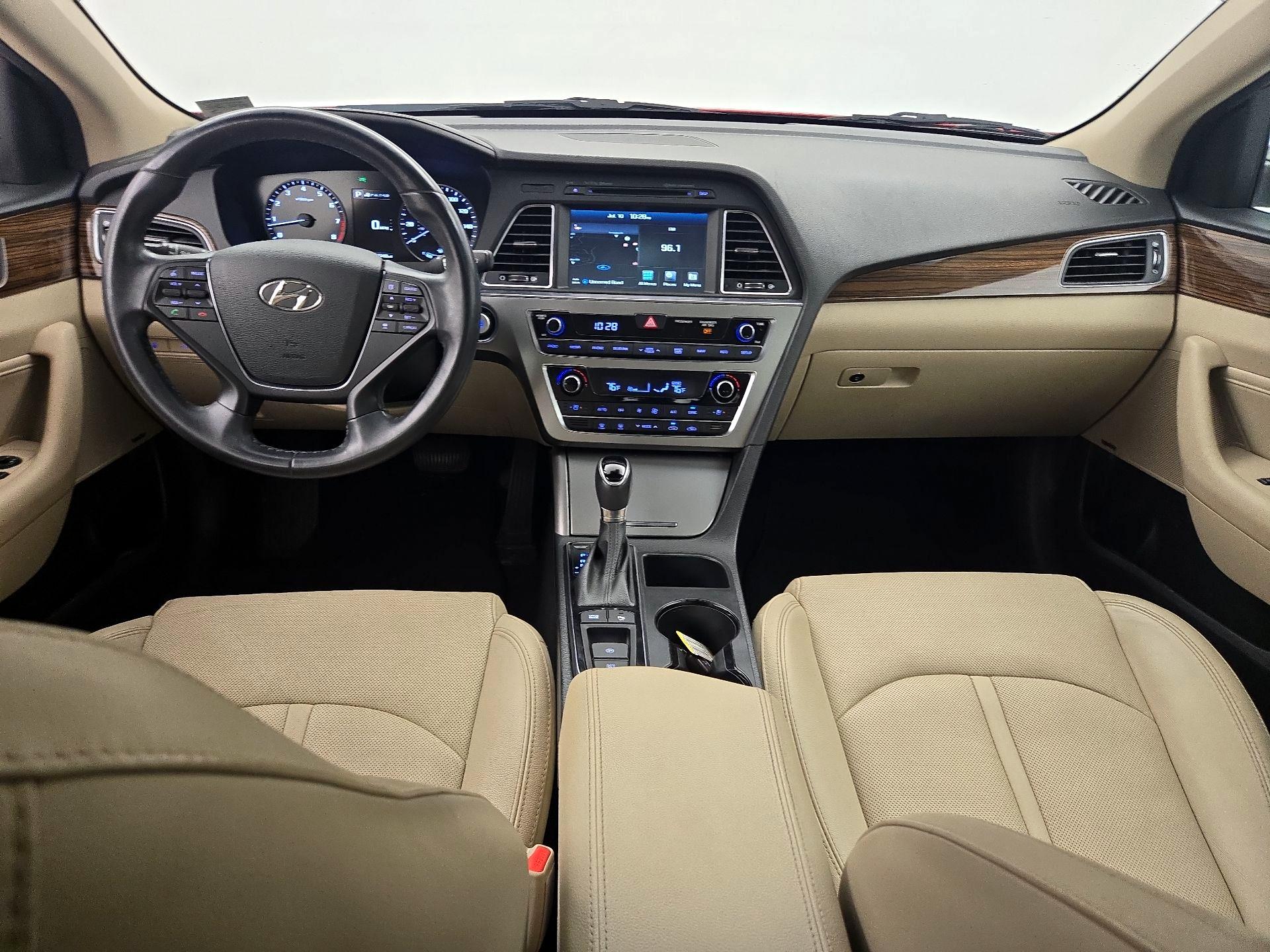 Thumbnail: 2017 Hyundai Sonata - 9