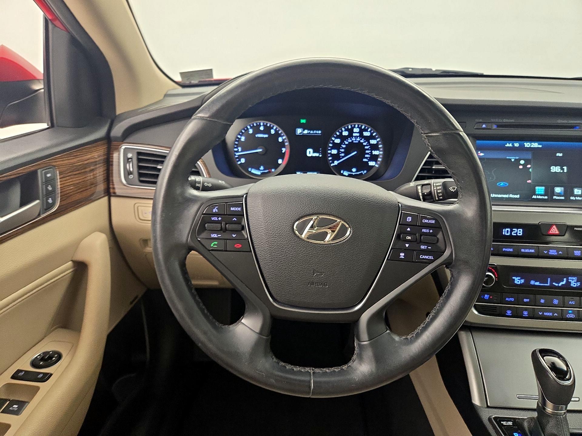 Thumbnail: 2017 Hyundai Sonata - 10