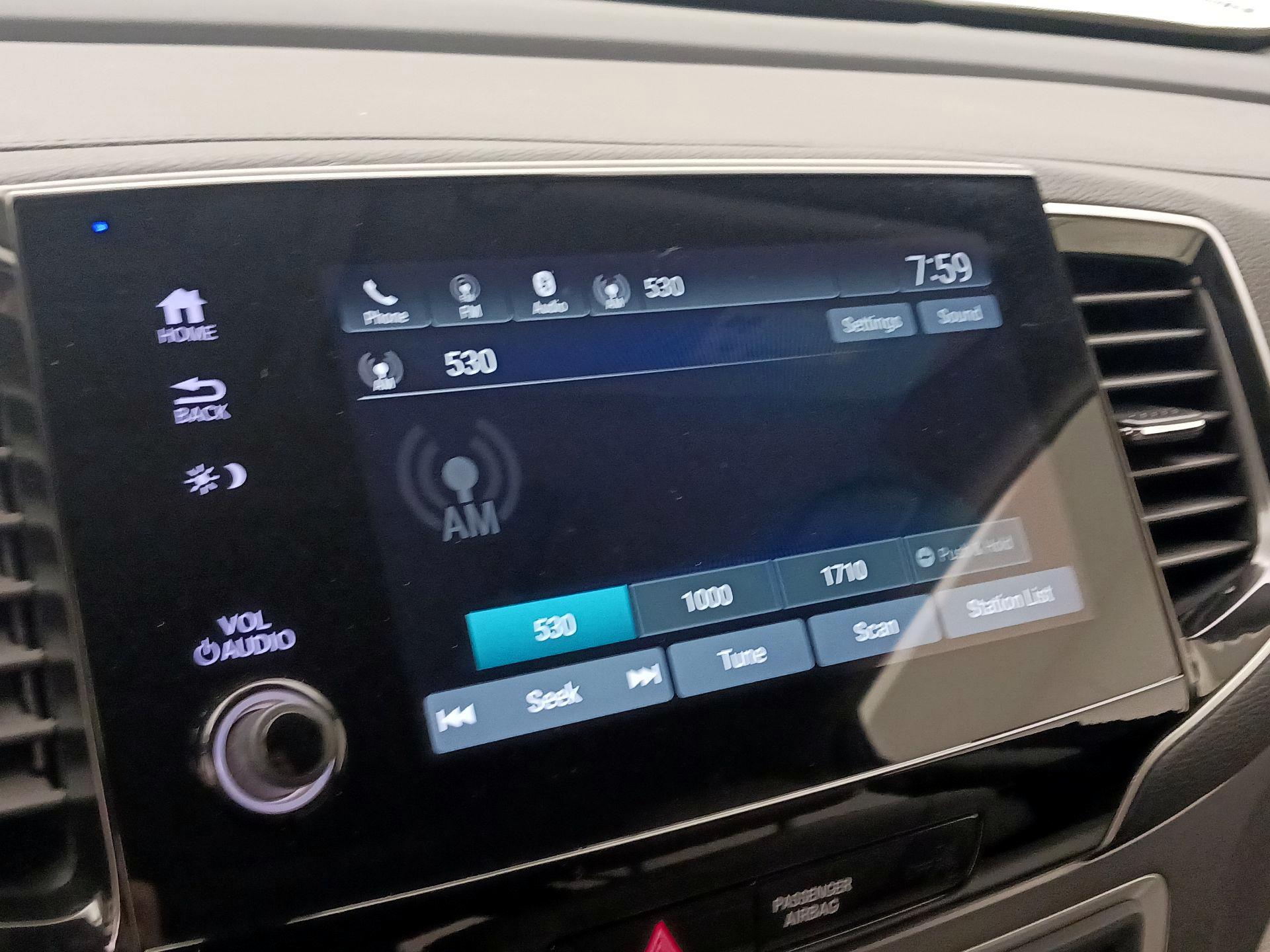 Thumbnail: 2019 Honda Pilot - 13