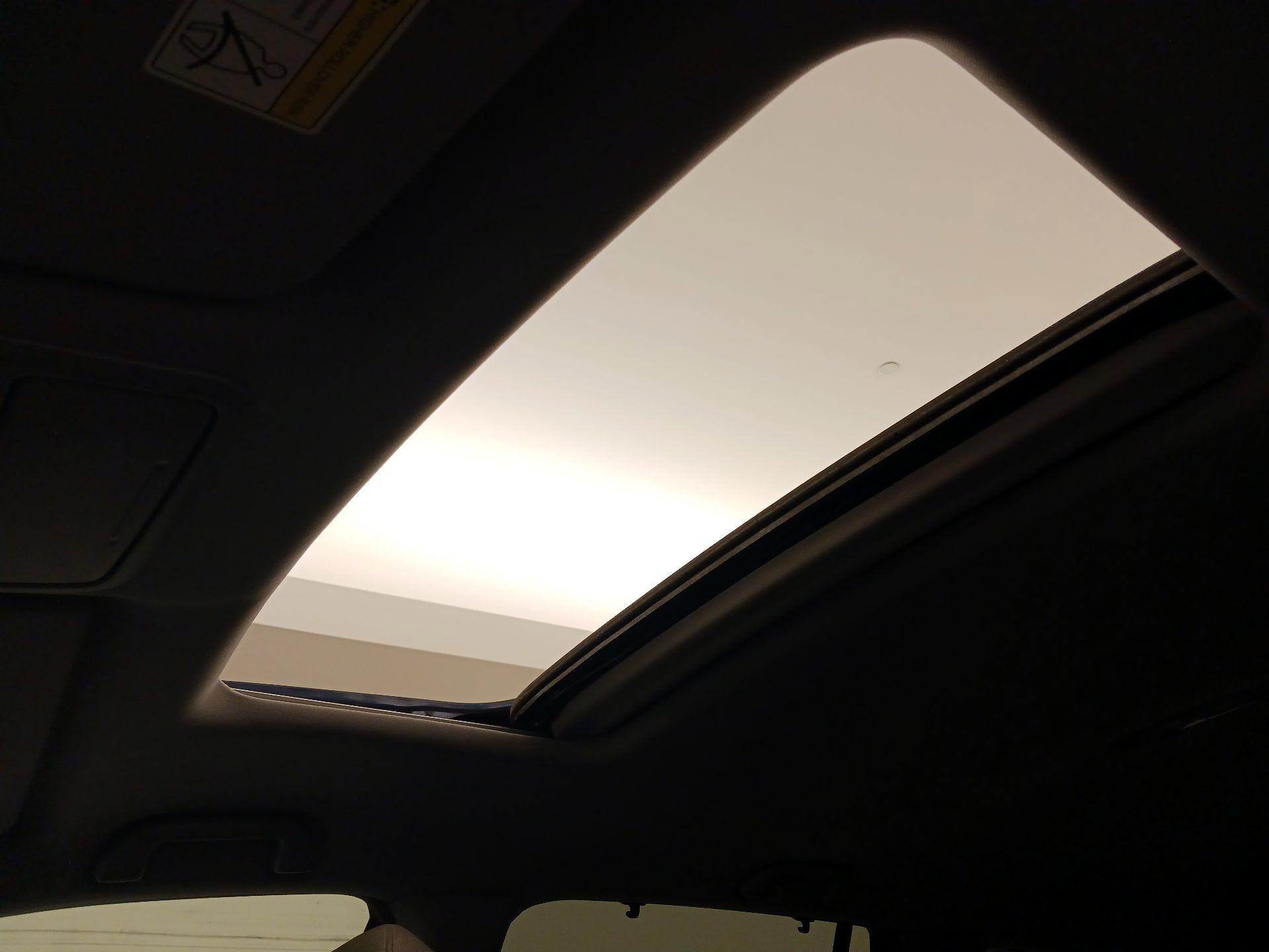 Thumbnail: 2019 Honda Pilot - 17