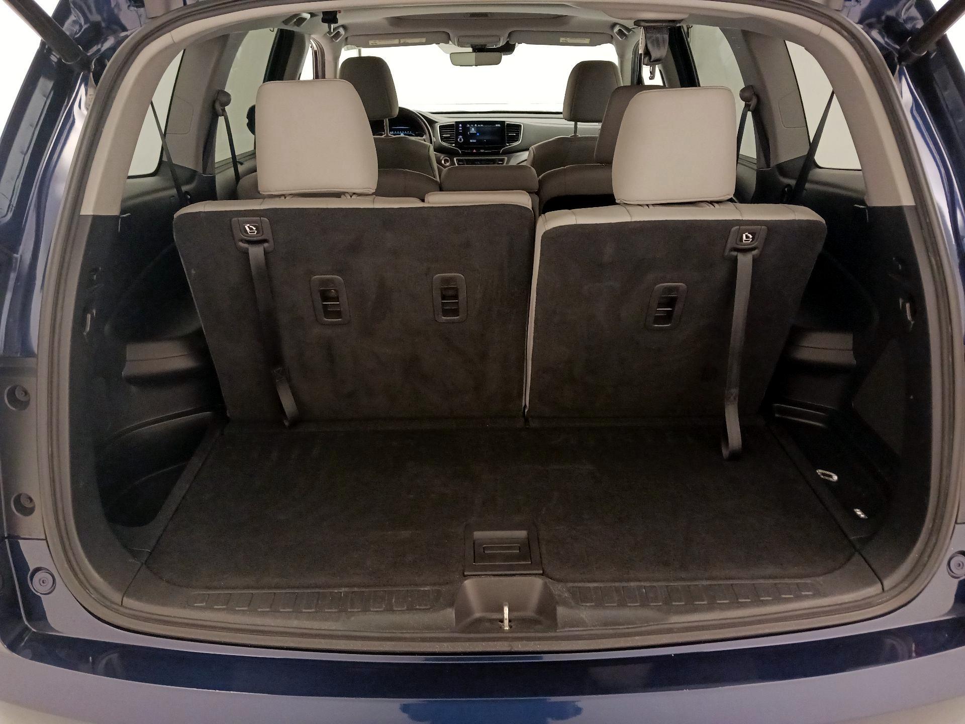 Thumbnail: 2019 Honda Pilot - 19