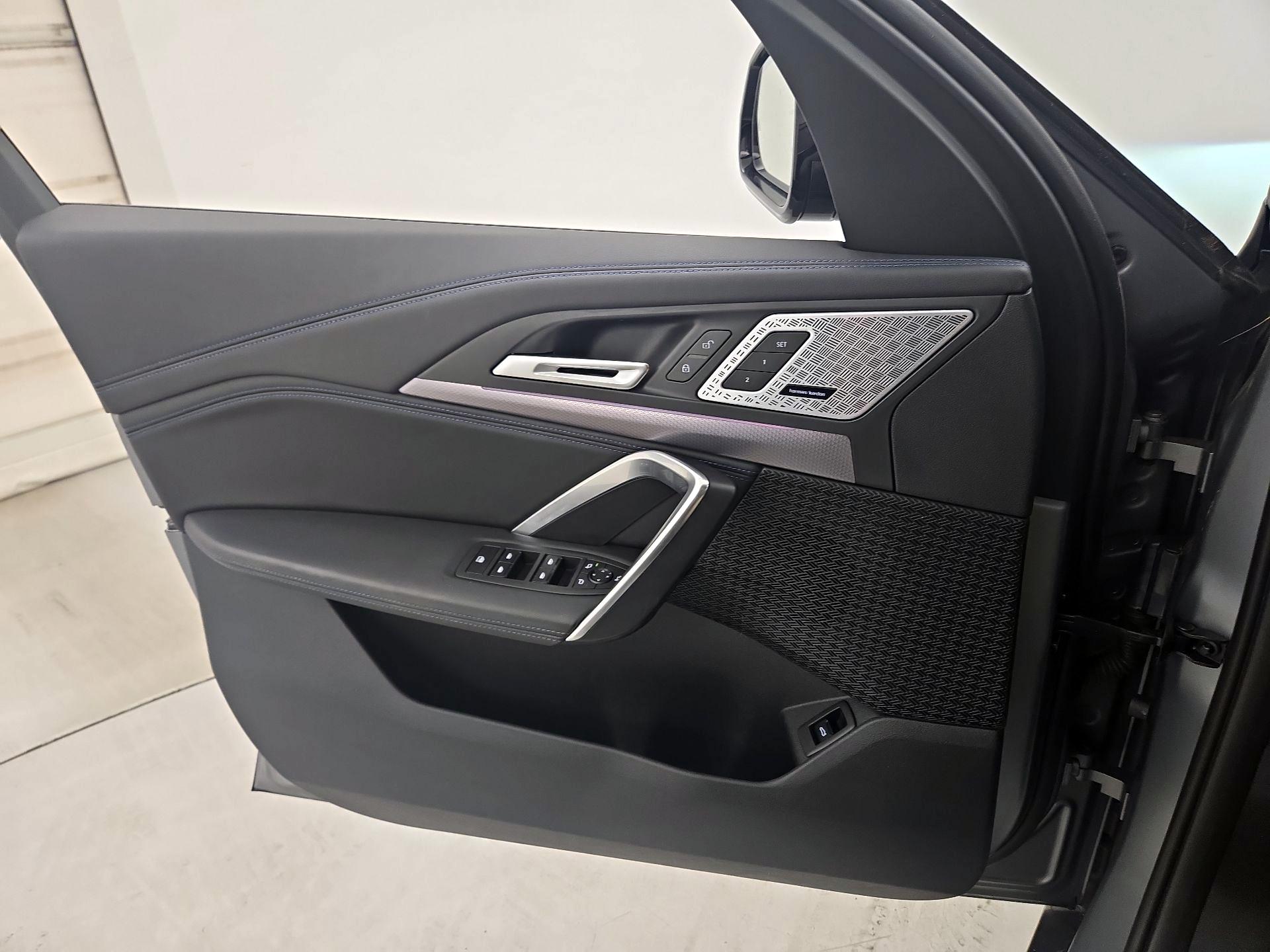Thumbnail: 2024 BMW X1 - 12