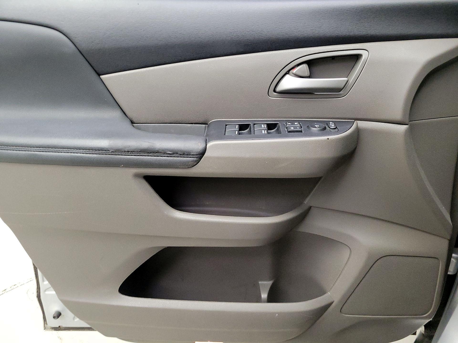 Thumbnail: 2013 Honda Odyssey - 12
