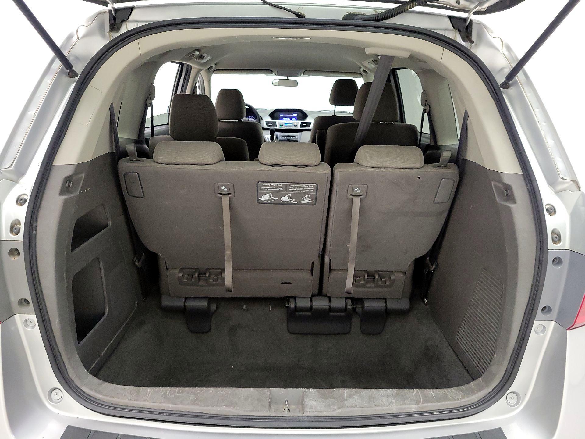 Thumbnail: 2013 Honda Odyssey - 20