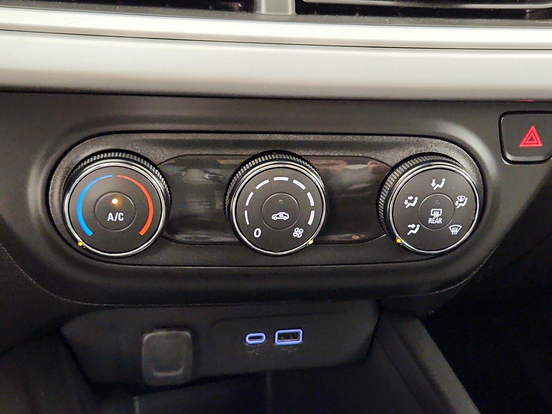 Thumbnail: 2024 Chevrolet Trax - 16