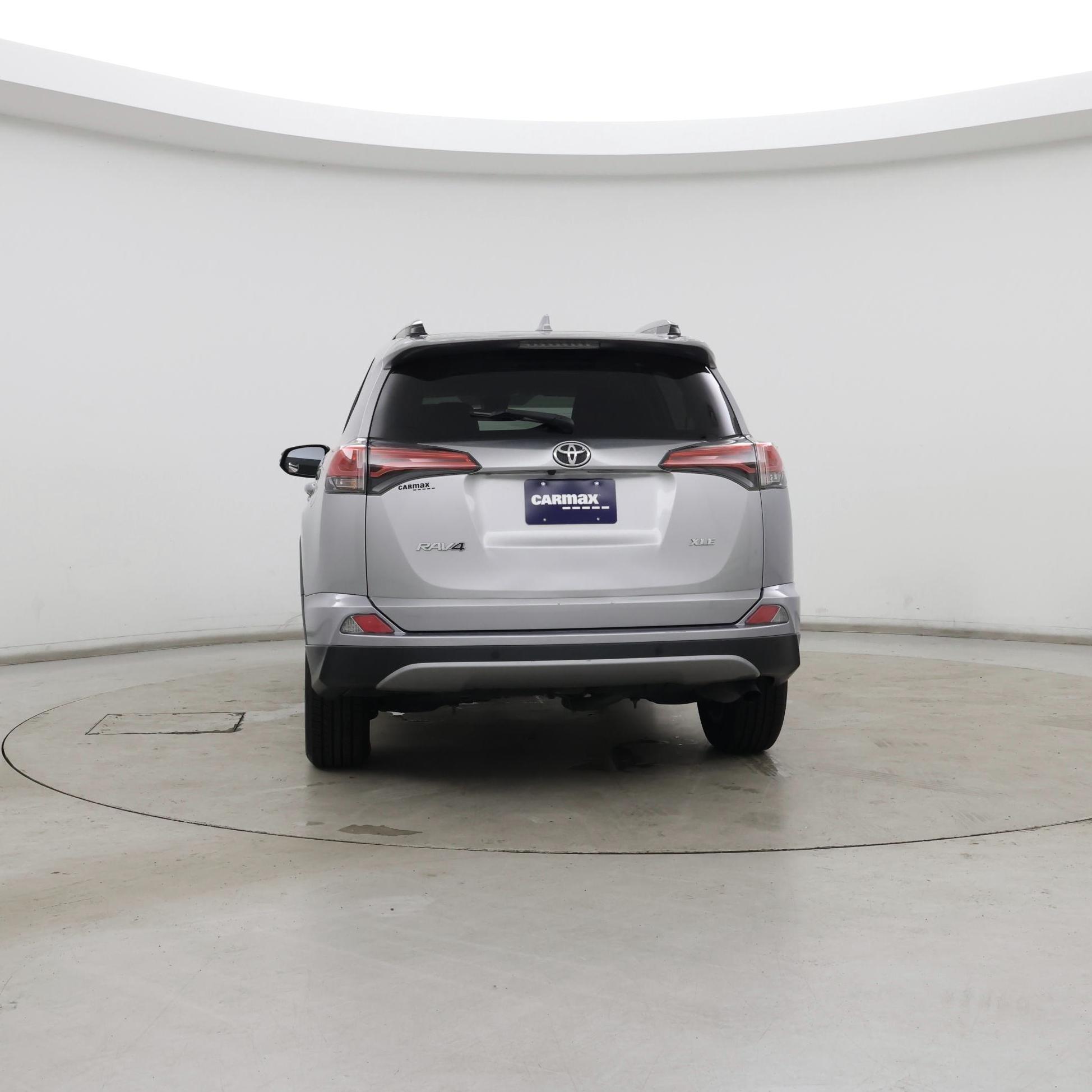 Thumbnail: 2017 Toyota RAV4 - 6
