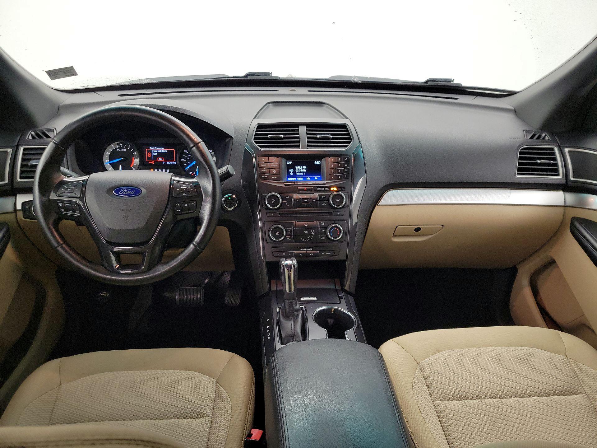 Thumbnail: 2016 Ford Explorer - 9