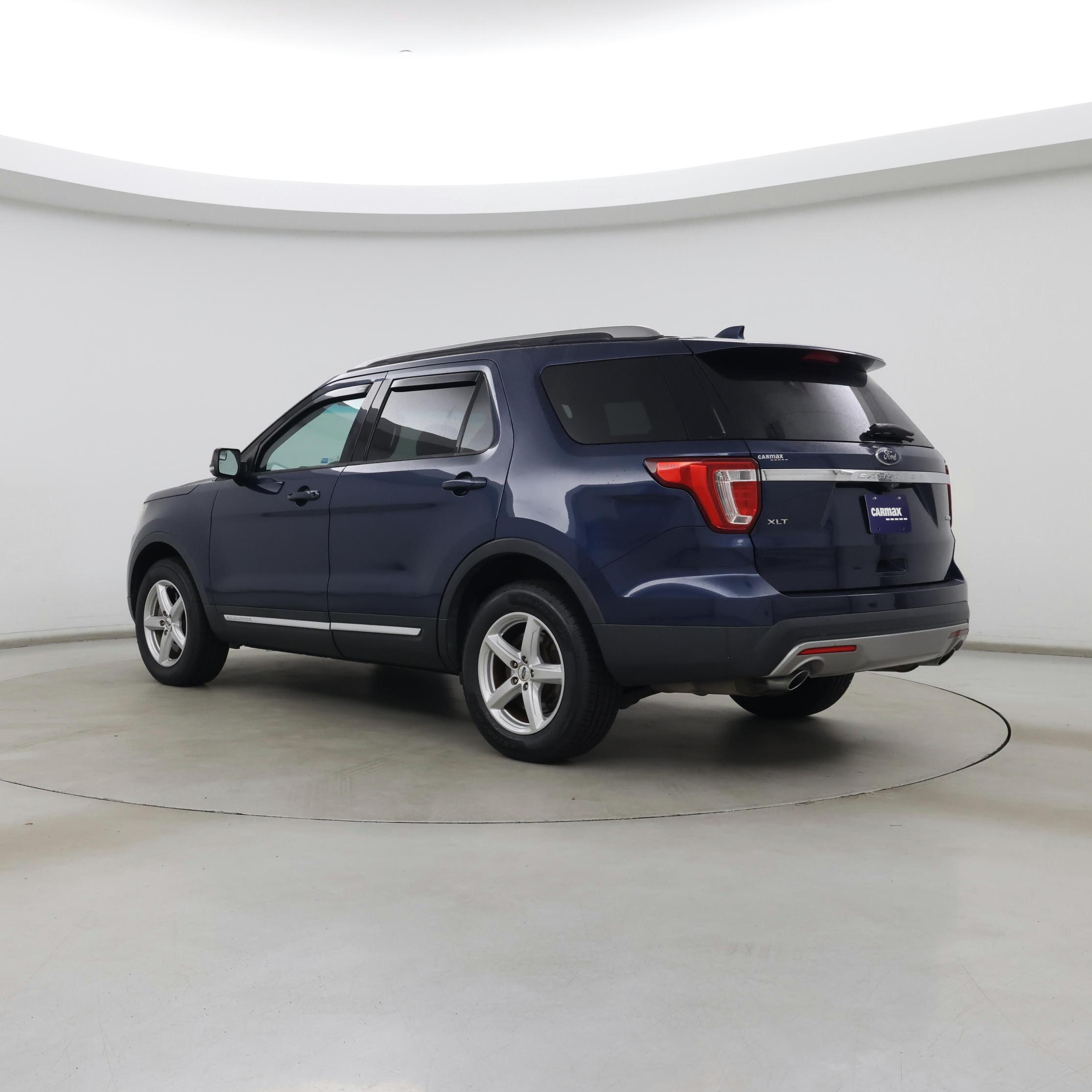 Thumbnail: 2016 Ford Explorer - 2