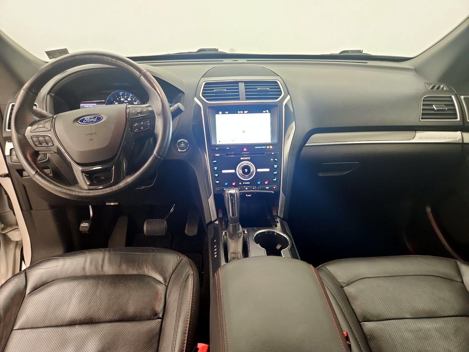 Thumbnail: 2017 Ford Explorer - 9