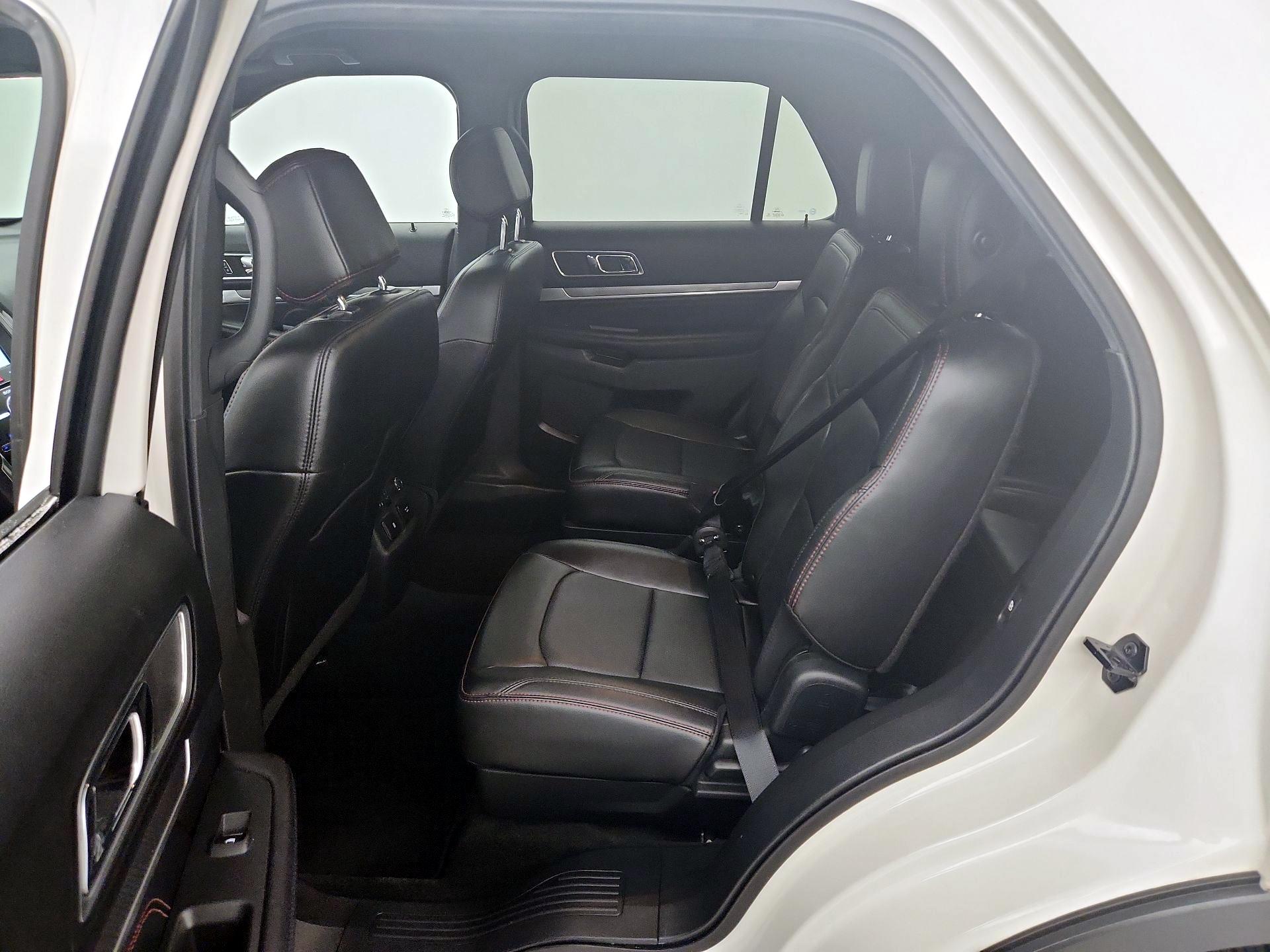 Thumbnail: 2017 Ford Explorer - 20