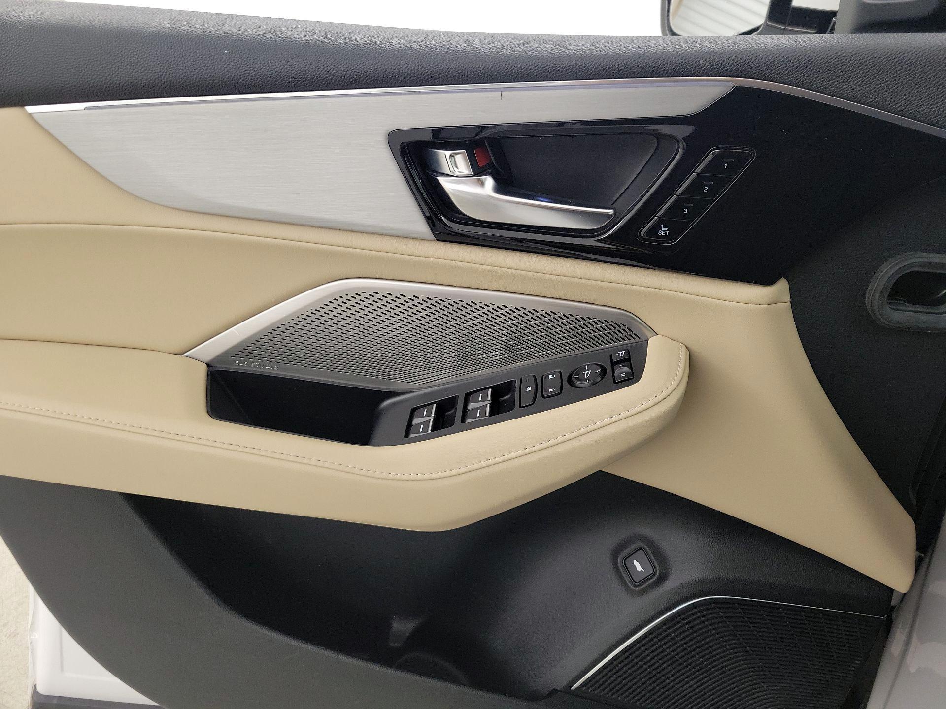 Thumbnail: 2023 Acura MDX - 12