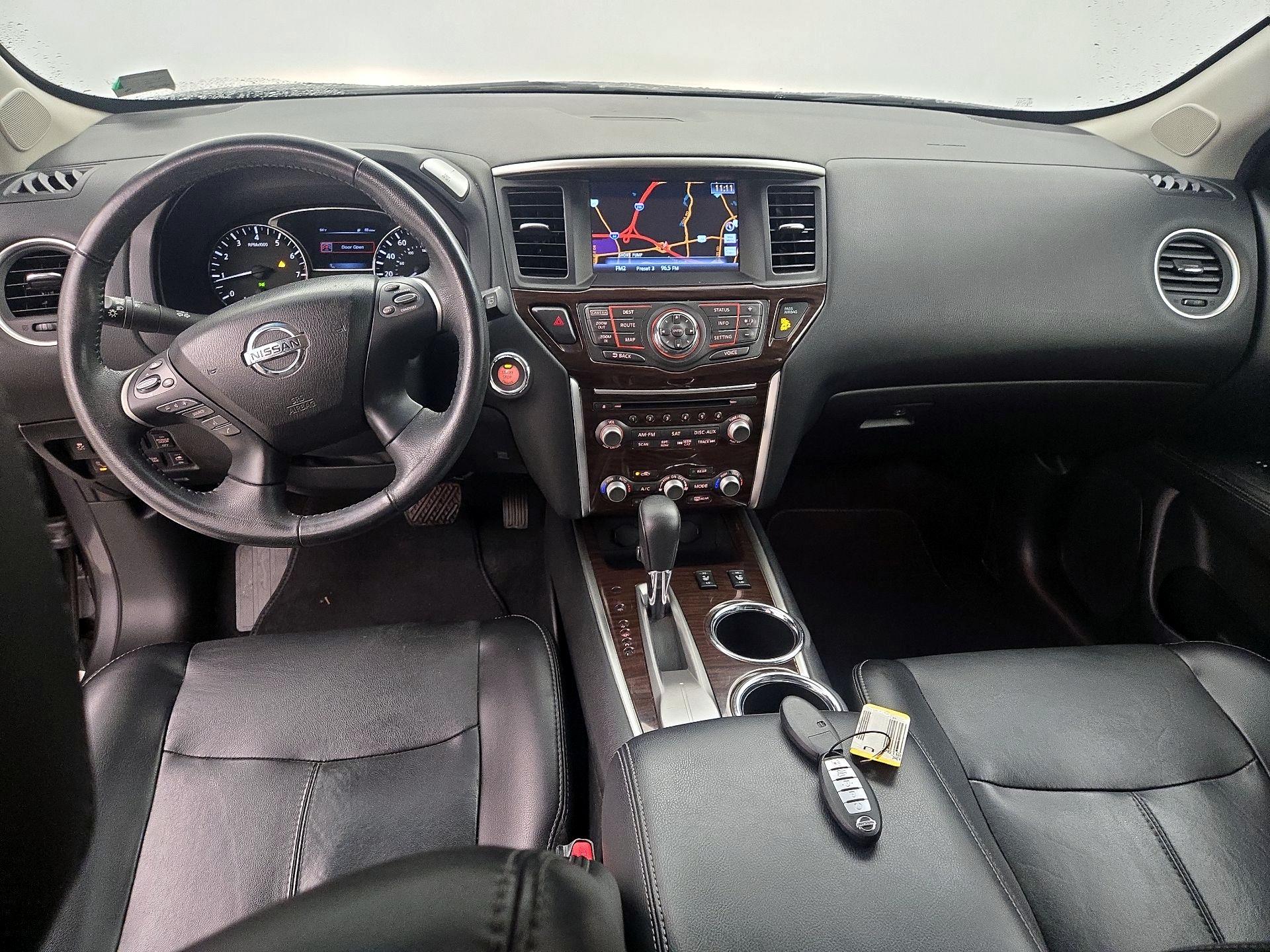 Thumbnail: 2015 Nissan Pathfinder - 9