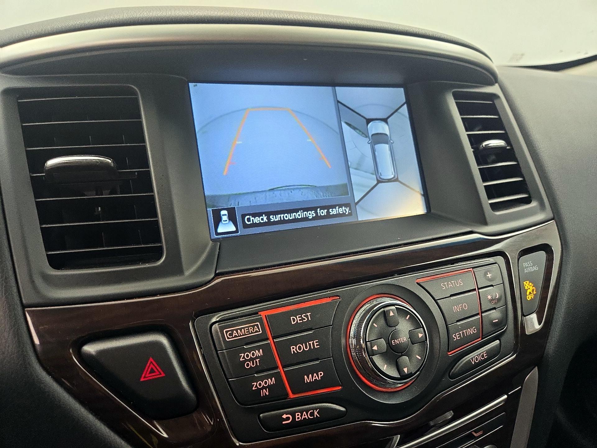 Thumbnail: 2015 Nissan Pathfinder - 15