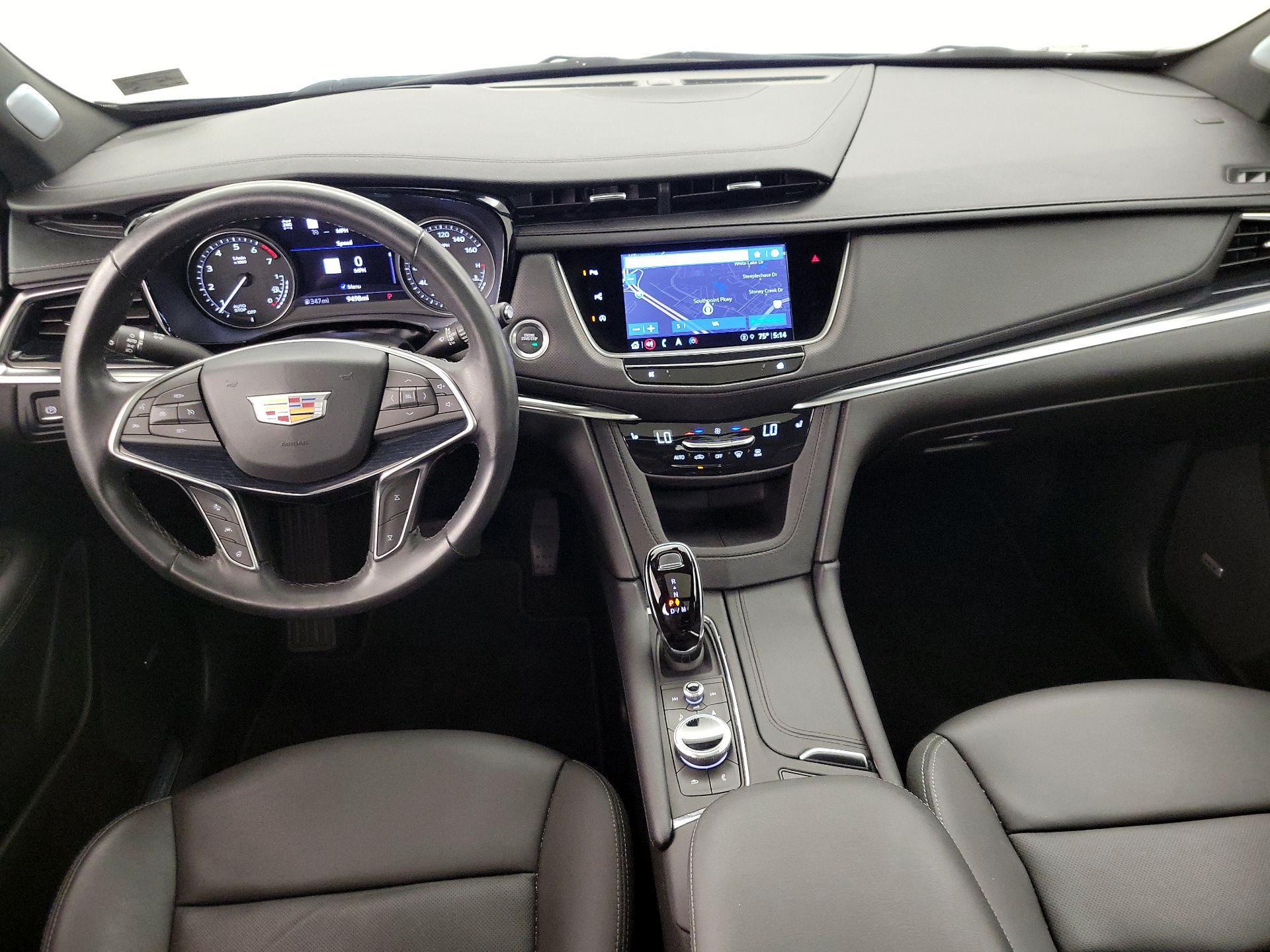 Thumbnail: 2024 Cadillac XT5 - 9