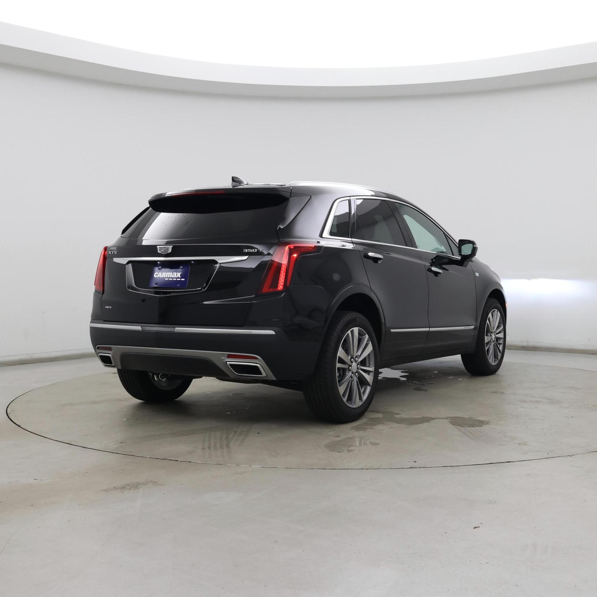 Thumbnail: 2024 Cadillac XT5 - 8
