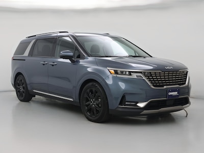 Gray 2024 Kia Carnival SX