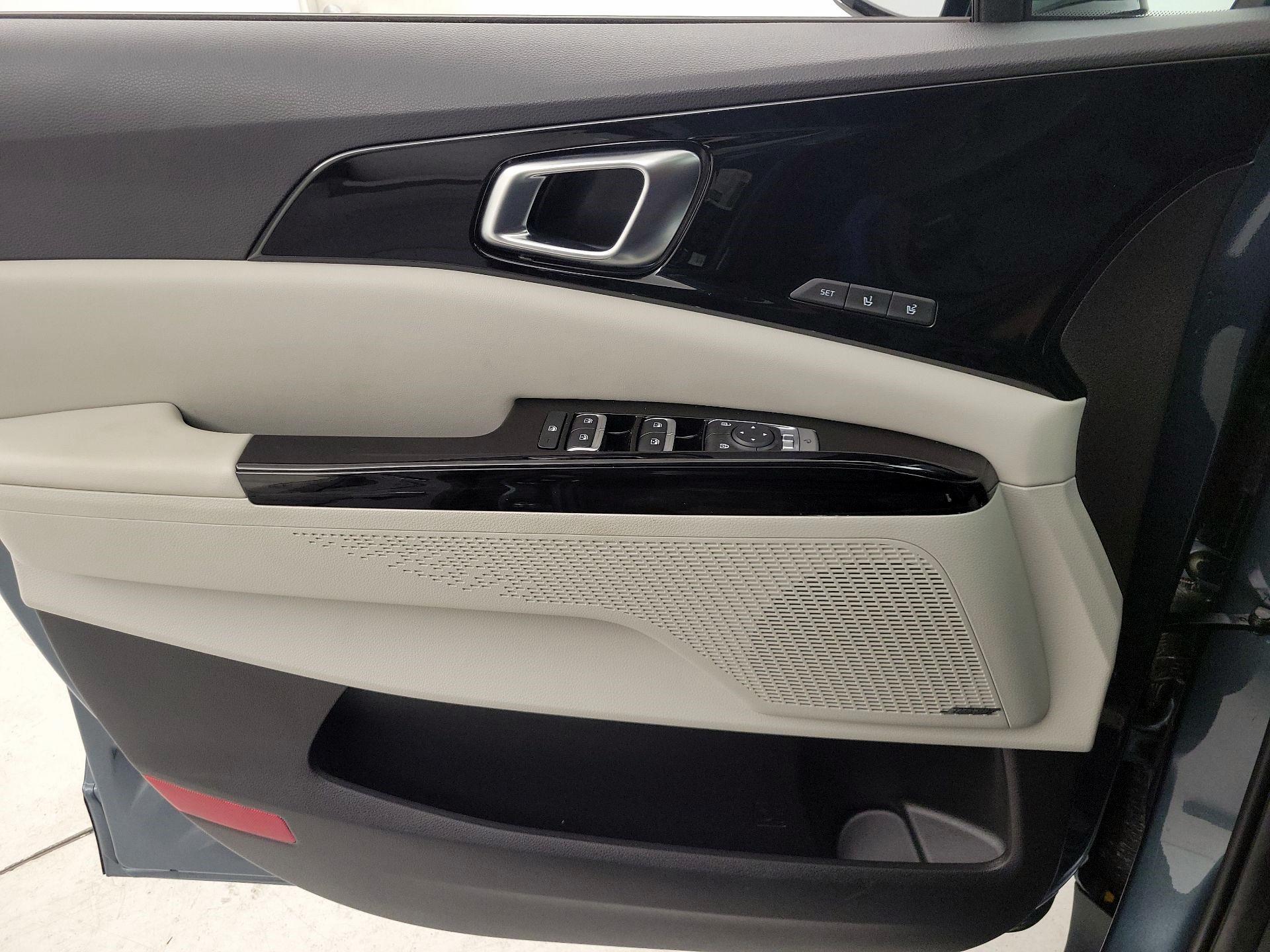 Thumbnail: 2024 Kia Carnival - 12