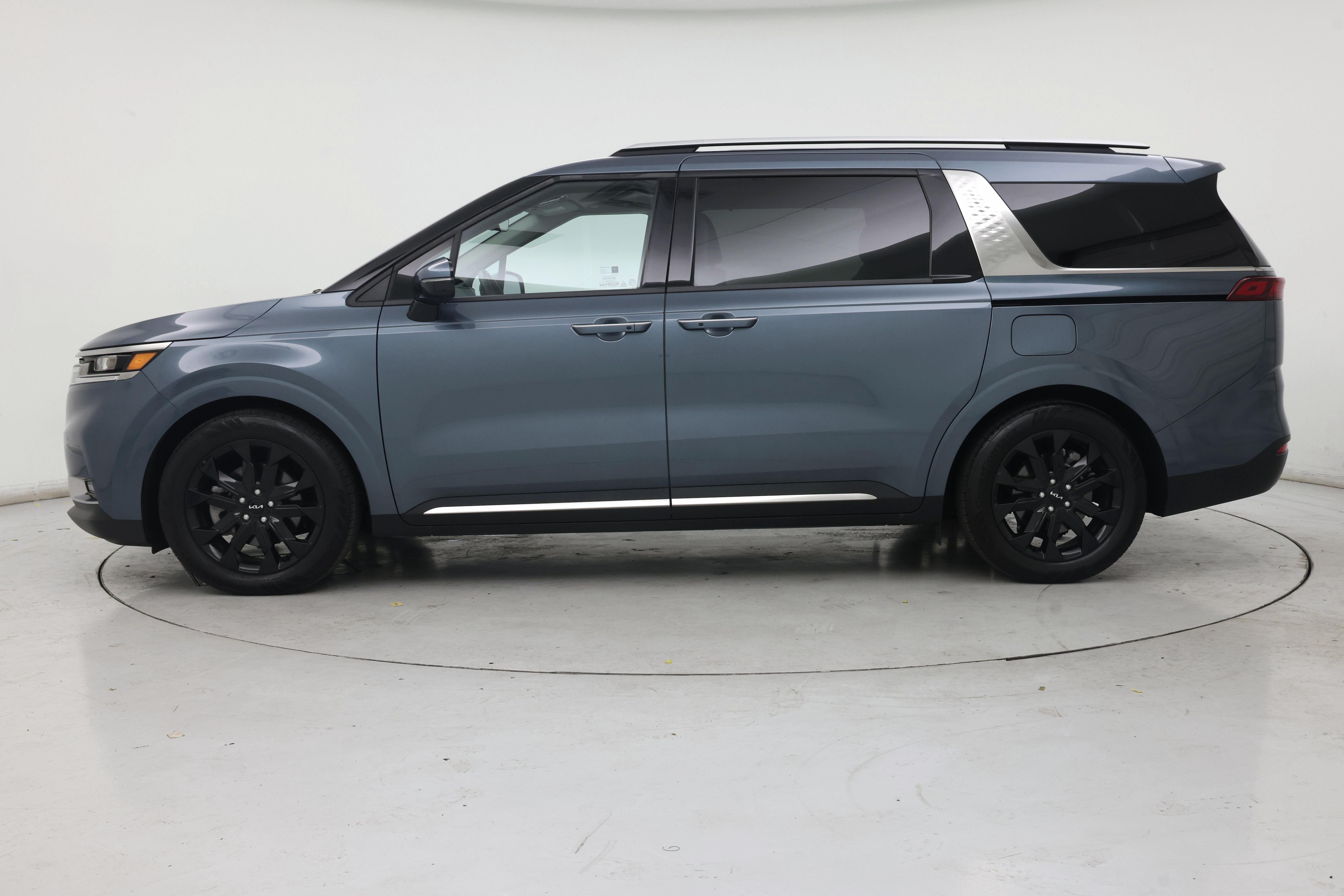 Thumbnail: 2024 Kia Carnival - 3