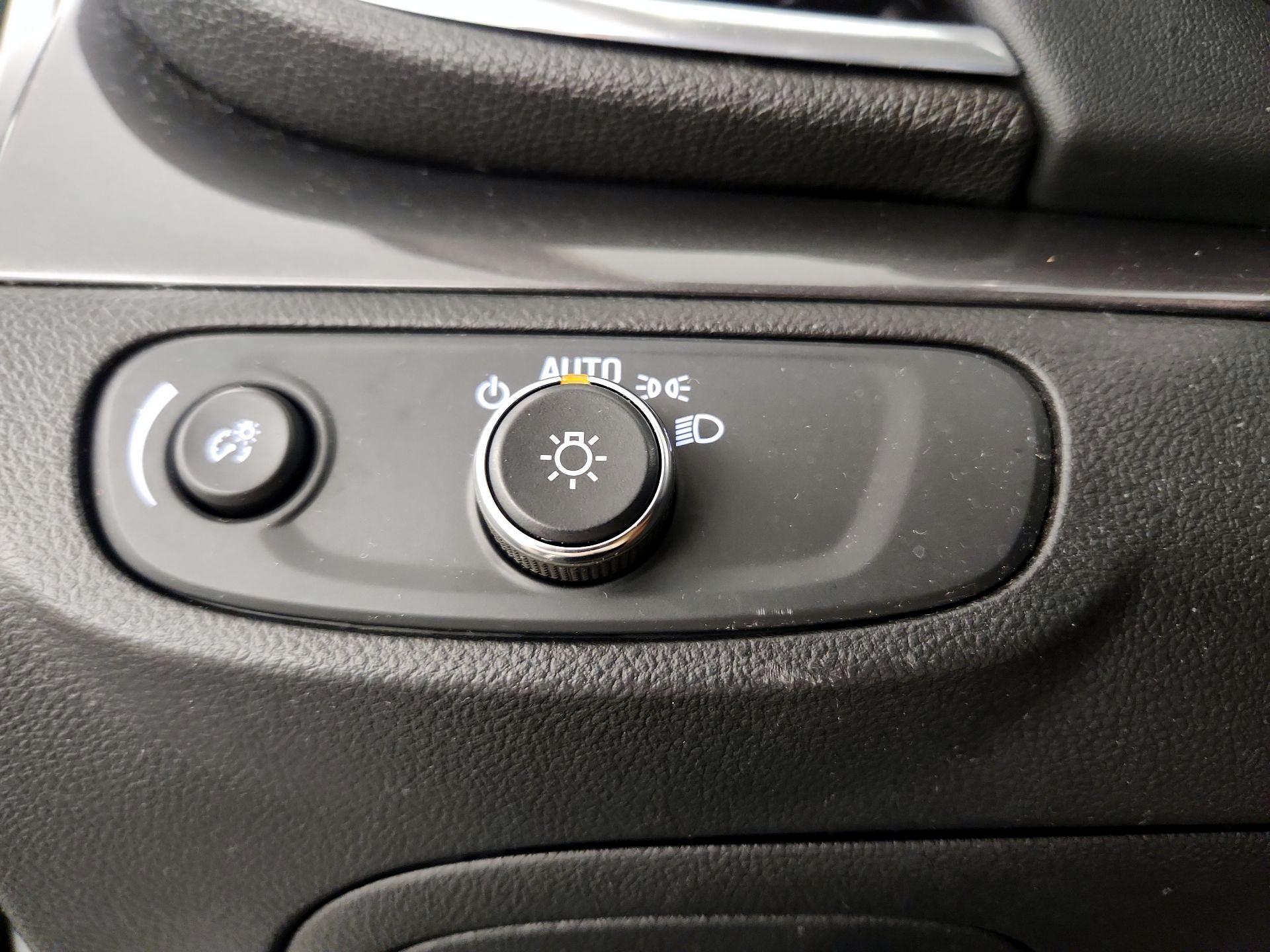 Thumbnail: 2020 Buick Encore - 13