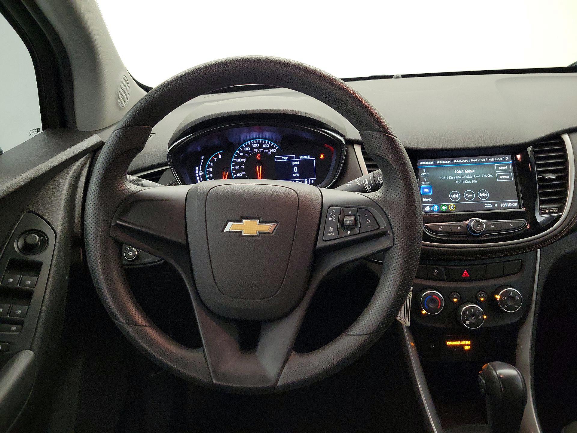 Thumbnail: 2019 Chevrolet Trax - 10