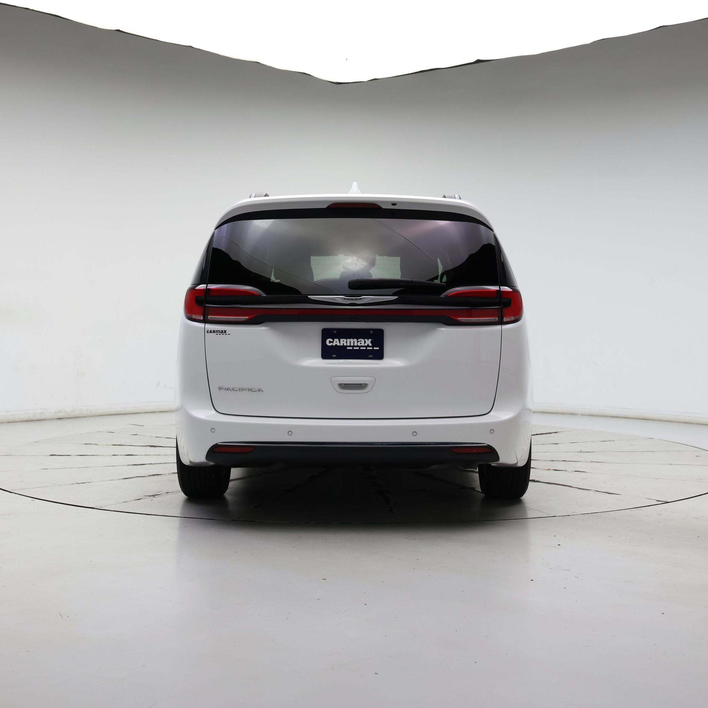 Thumbnail: 2022 Chrysler Pacifica - 6