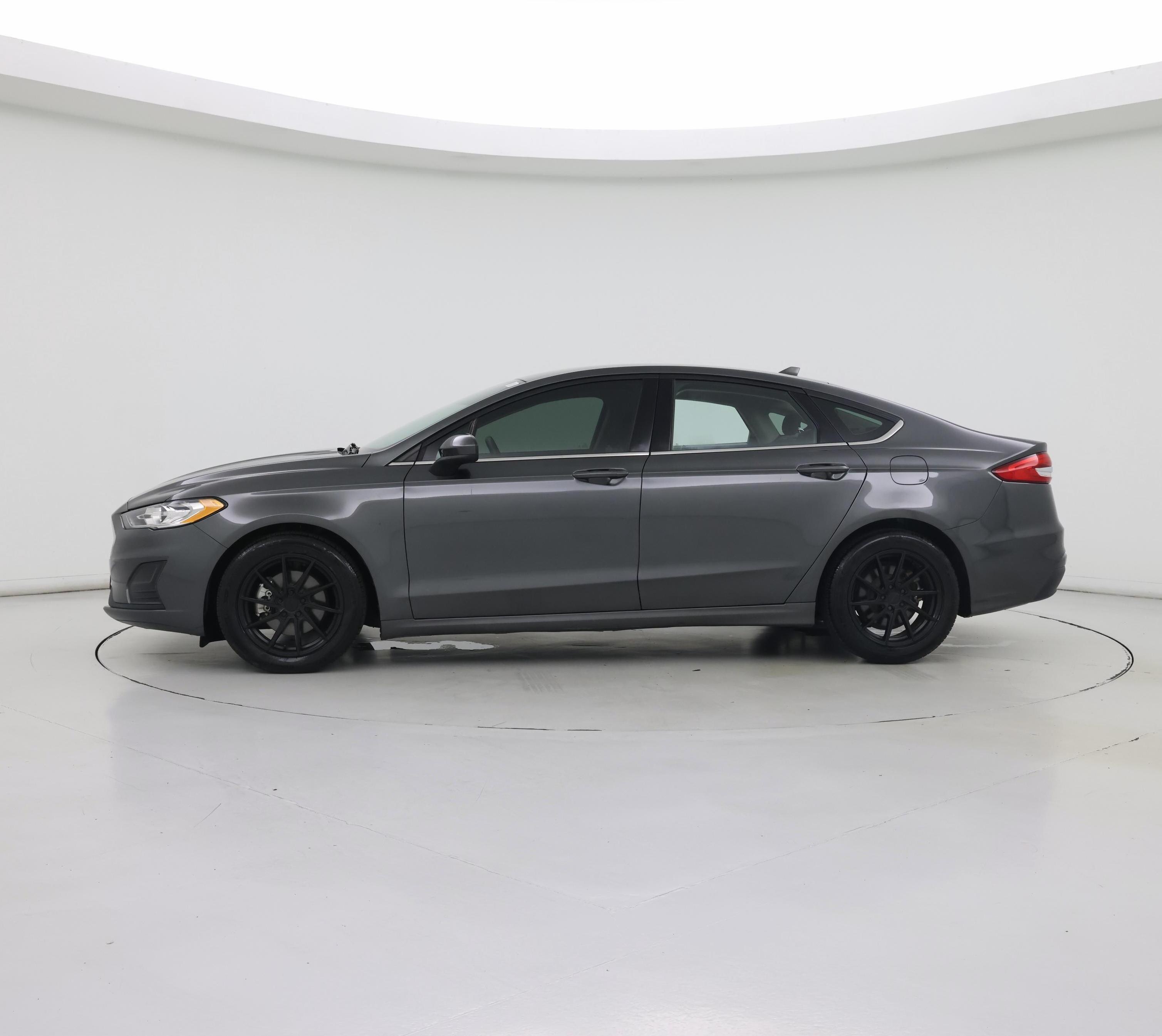 Thumbnail: 2020 Ford Fusion - 3