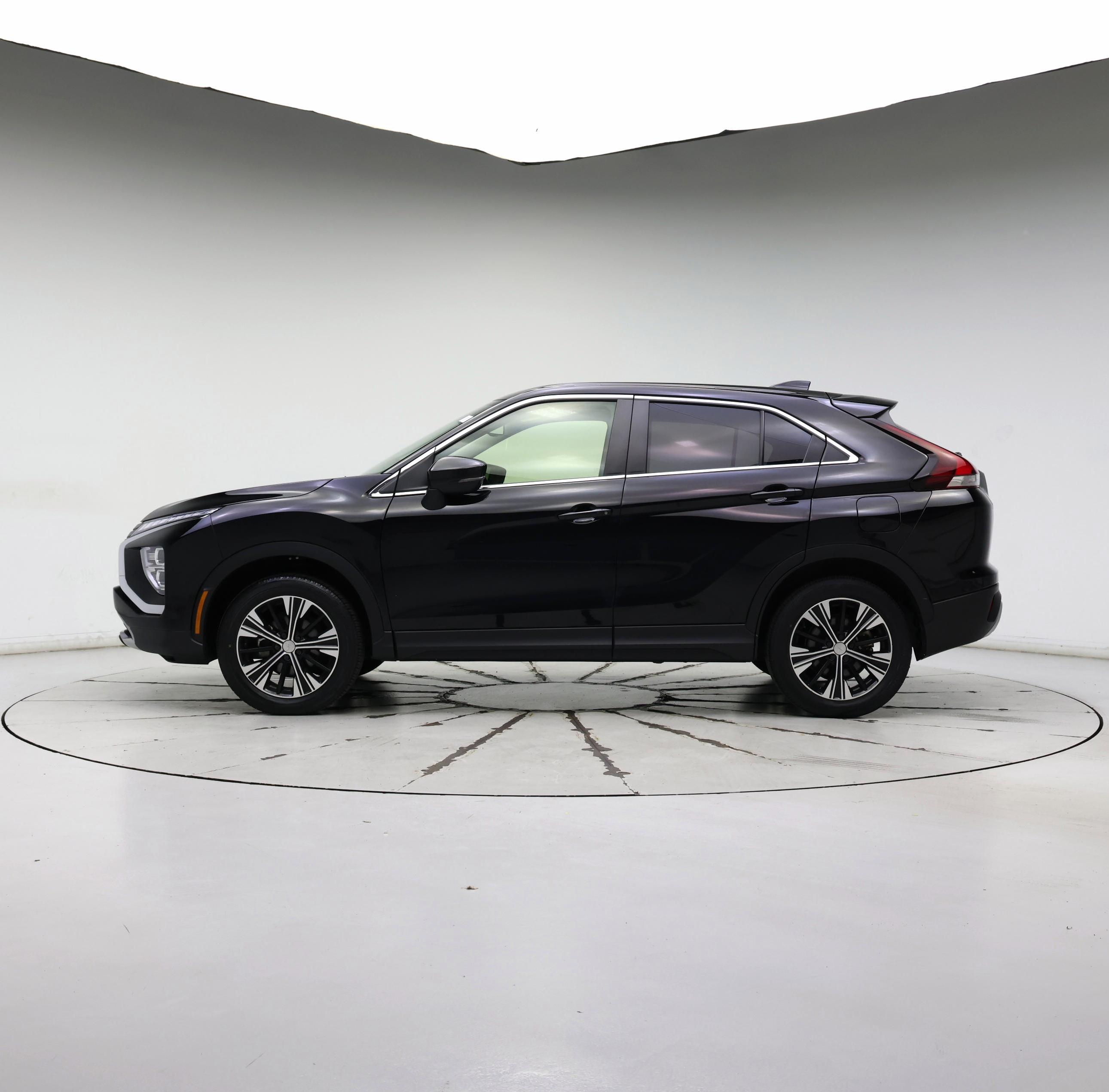 Thumbnail: 2022 Mitsubishi Eclipse Cross - 3