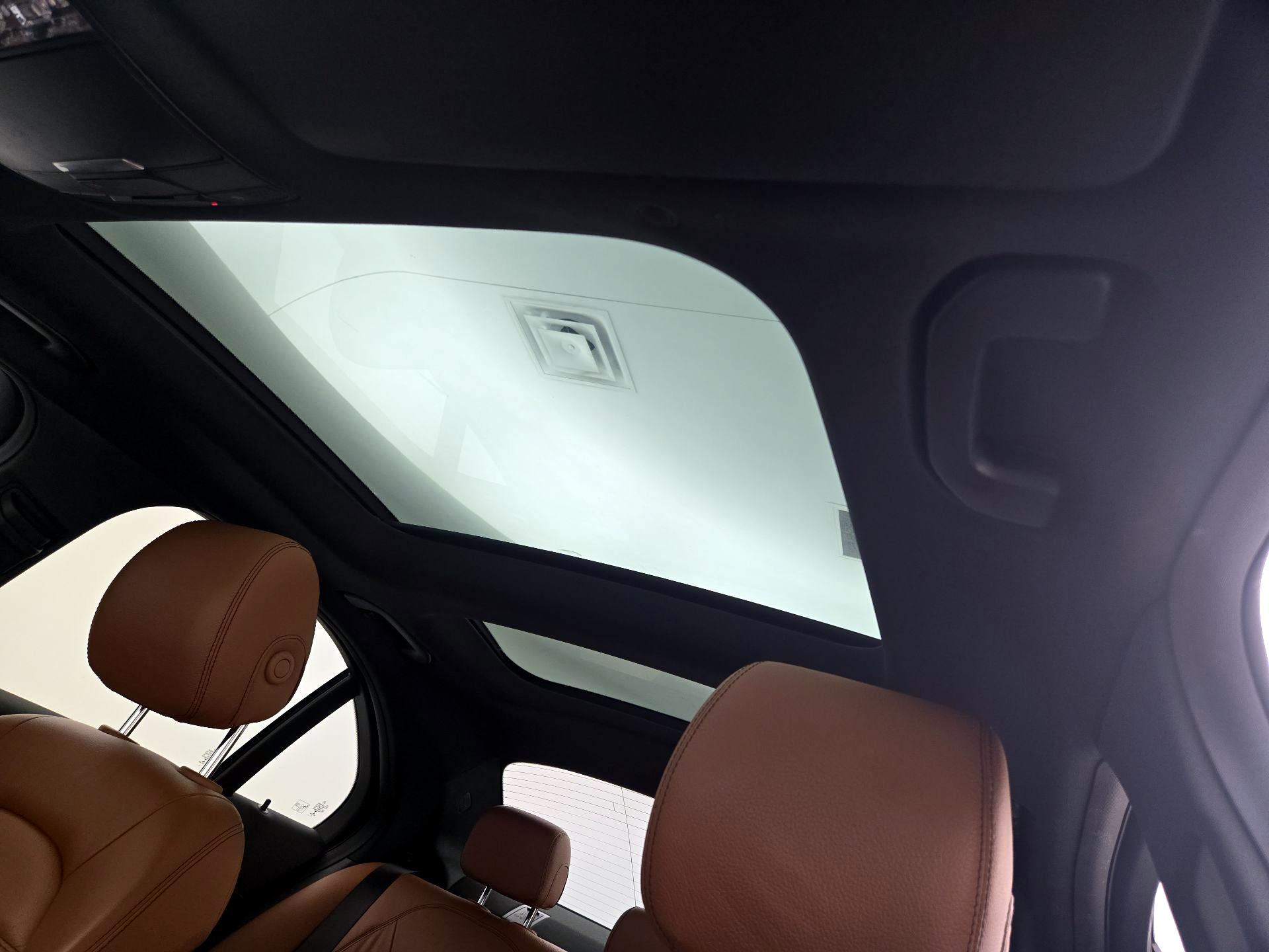 Thumbnail: 2020 Mercedes-Benz C-Class - 20