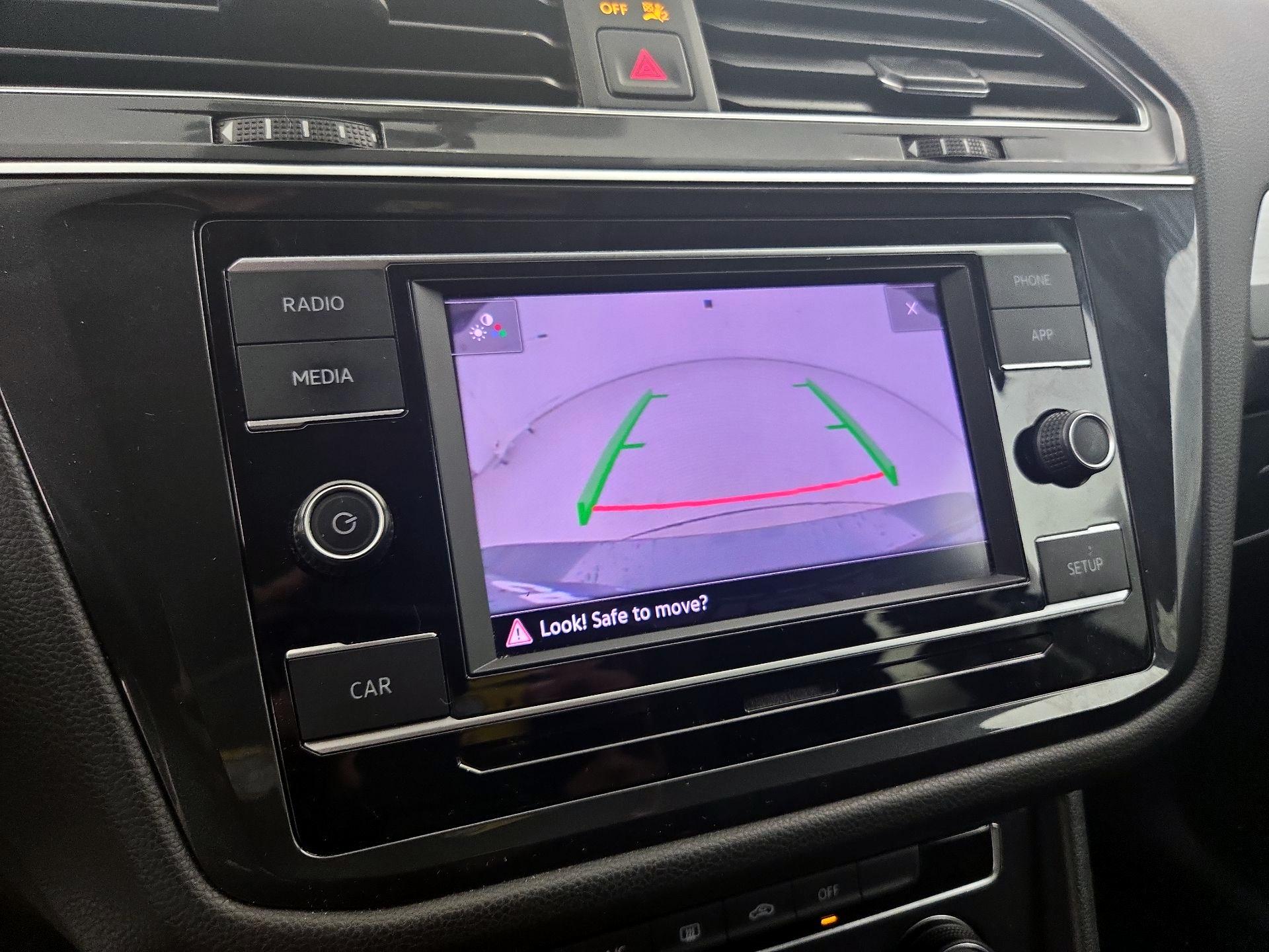 Thumbnail: 2019 Volkswagen Tiguan - 14