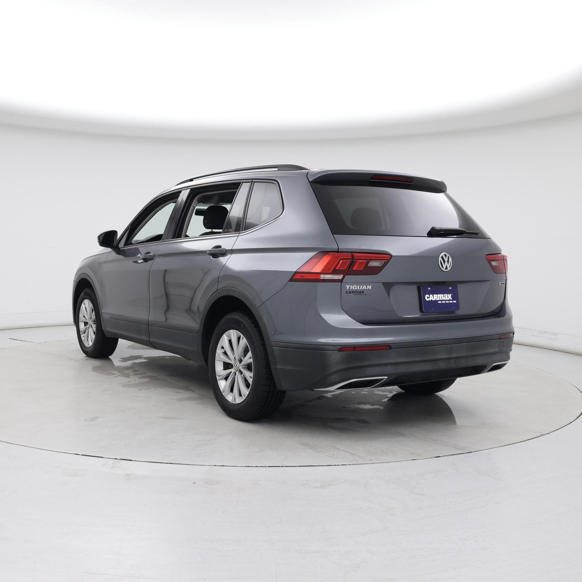Thumbnail: 2019 Volkswagen Tiguan - 2