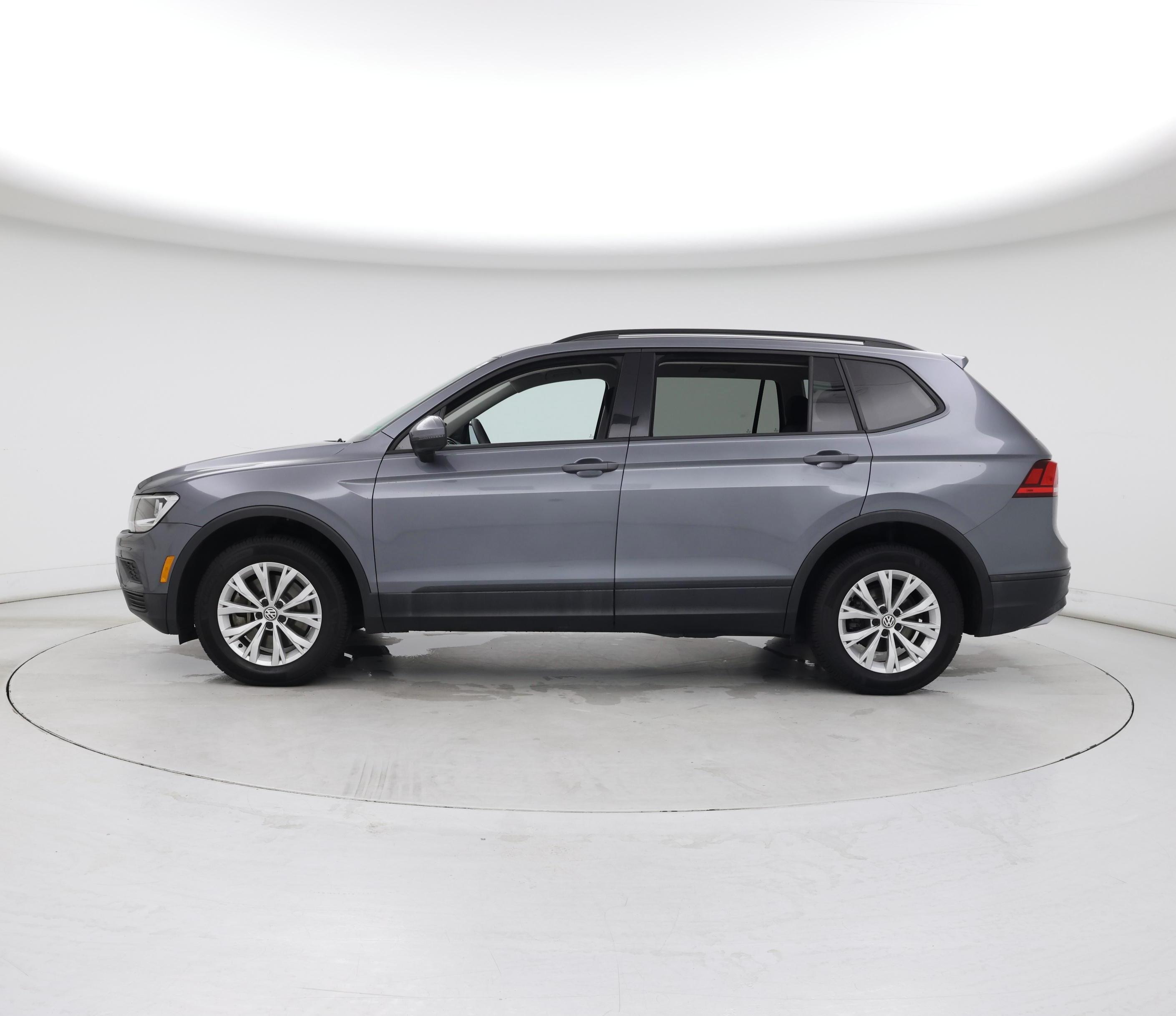 Thumbnail: 2019 Volkswagen Tiguan - 3