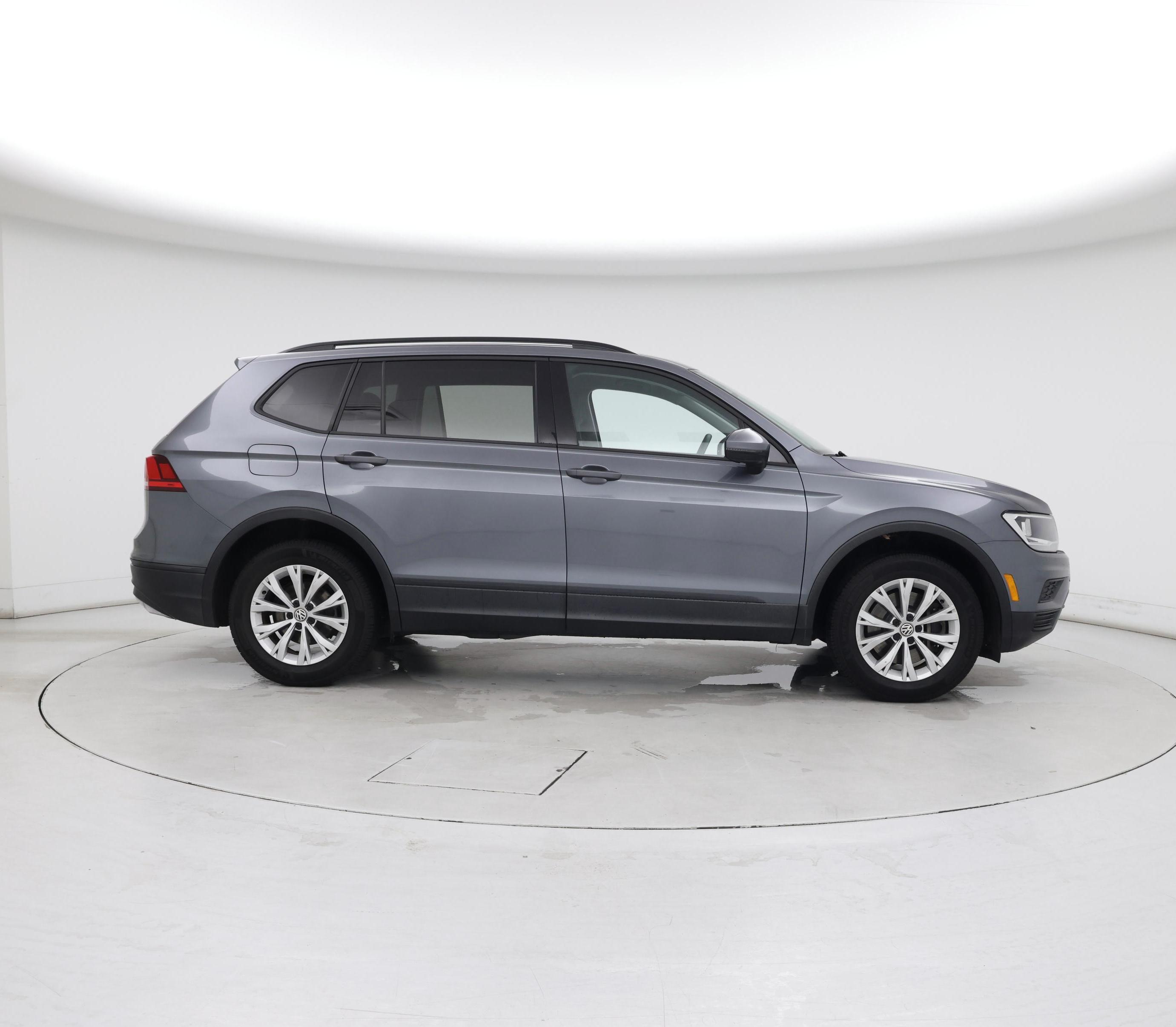 Thumbnail: 2019 Volkswagen Tiguan - 7