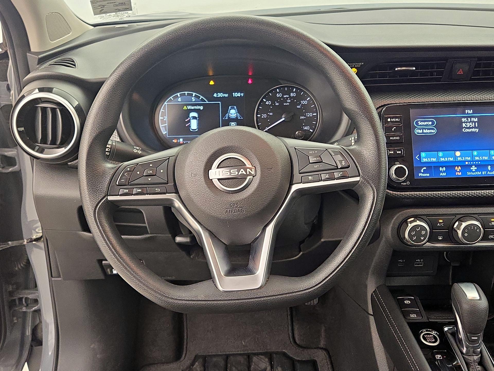 Thumbnail: 2023 Nissan Kicks - 10