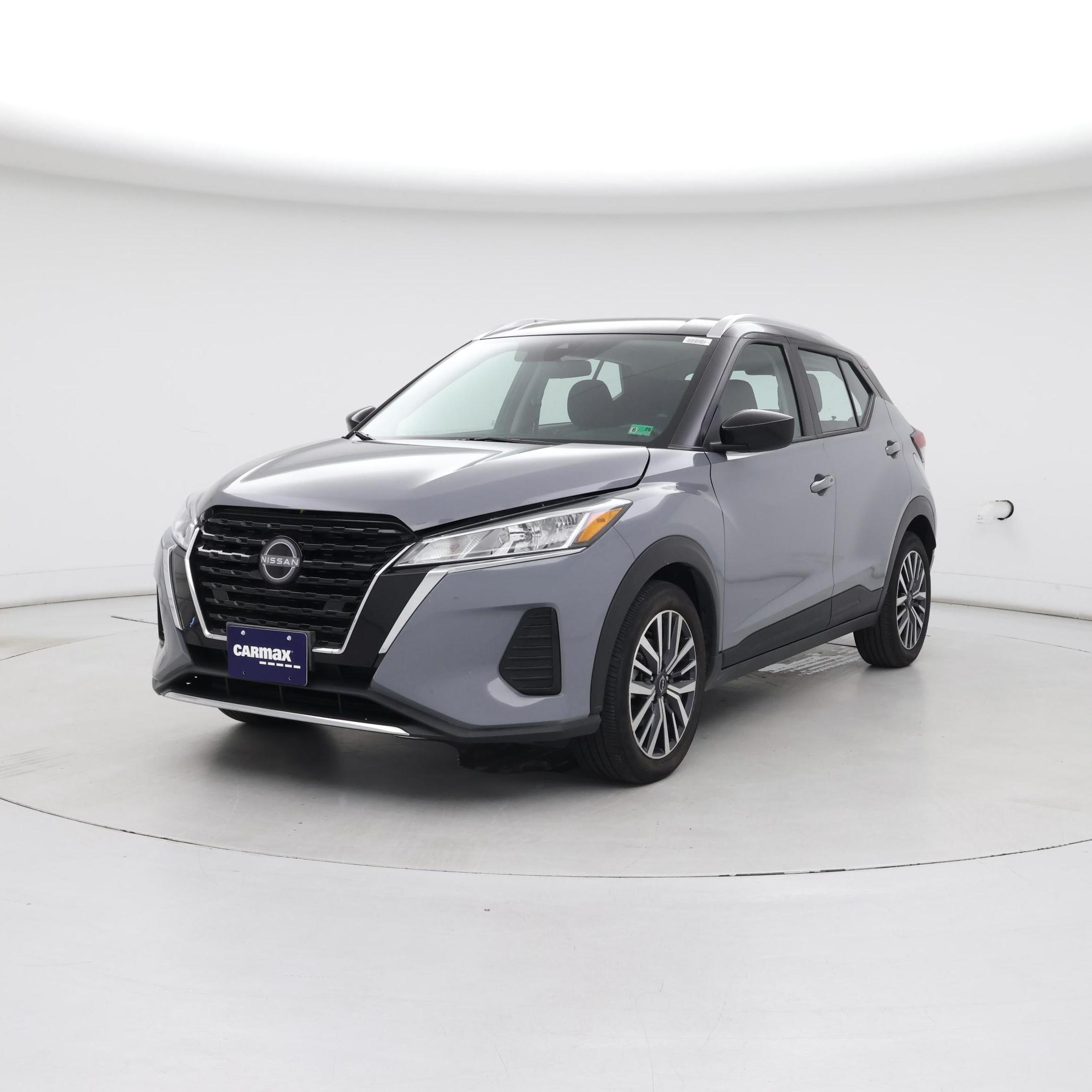Thumbnail: 2023 Nissan Kicks - 4