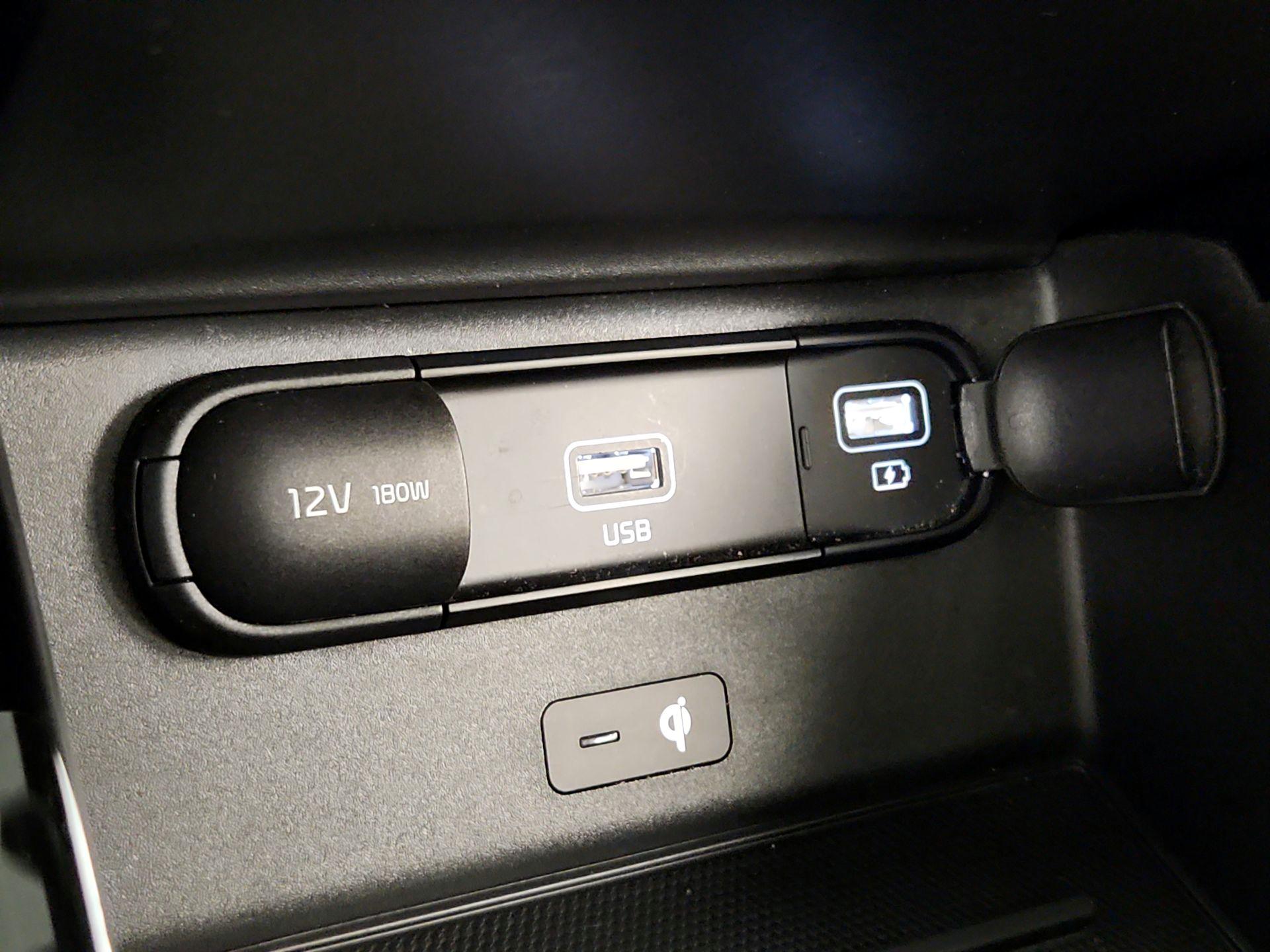 Thumbnail: 2021 Kia Telluride - 19
