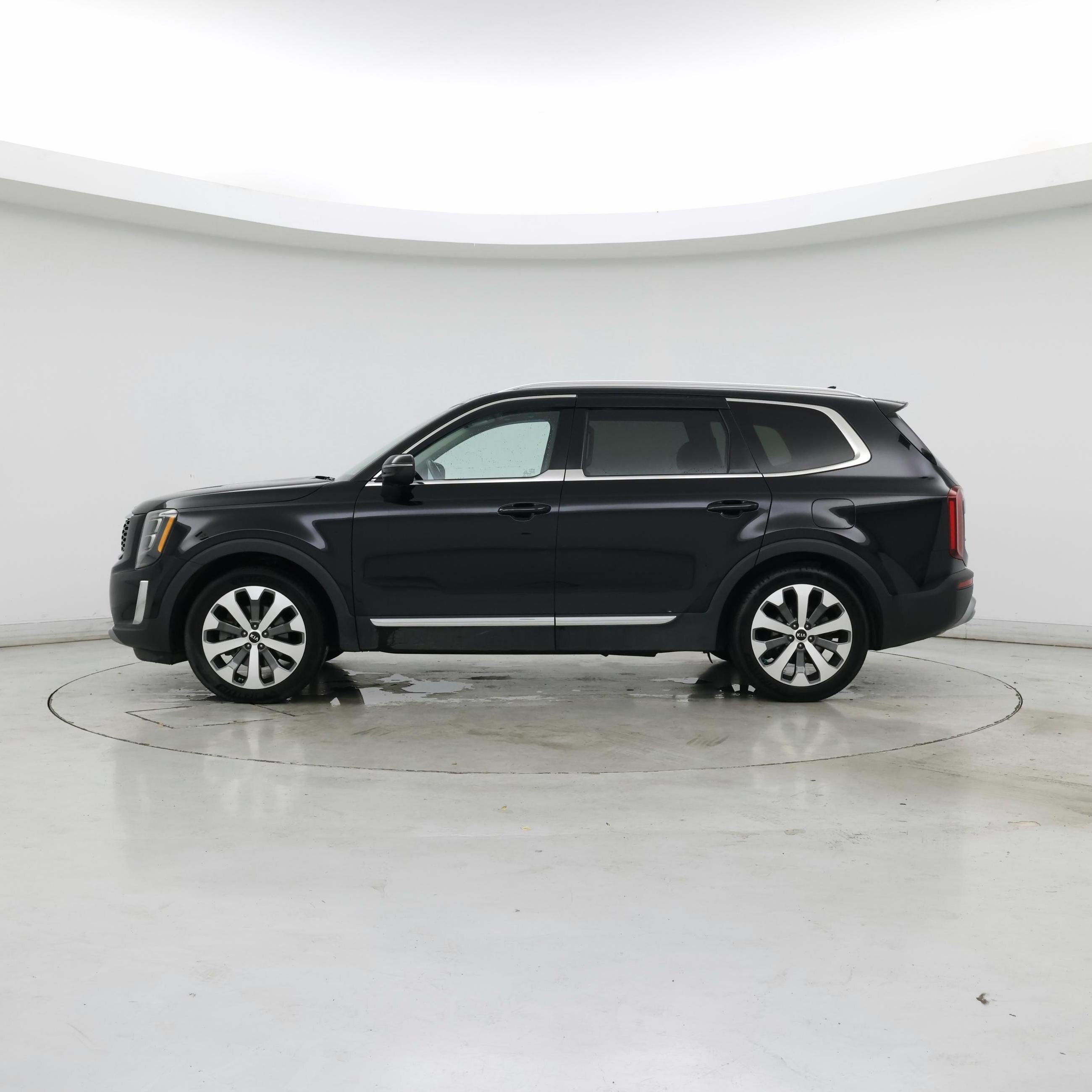 Thumbnail: 2021 Kia Telluride - 3