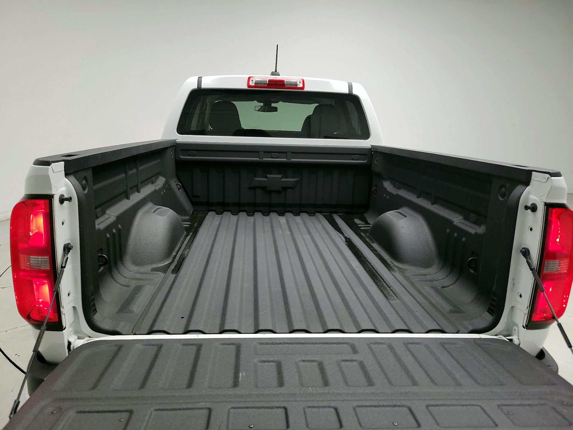 Thumbnail: 2022 Chevrolet Colorado - 20