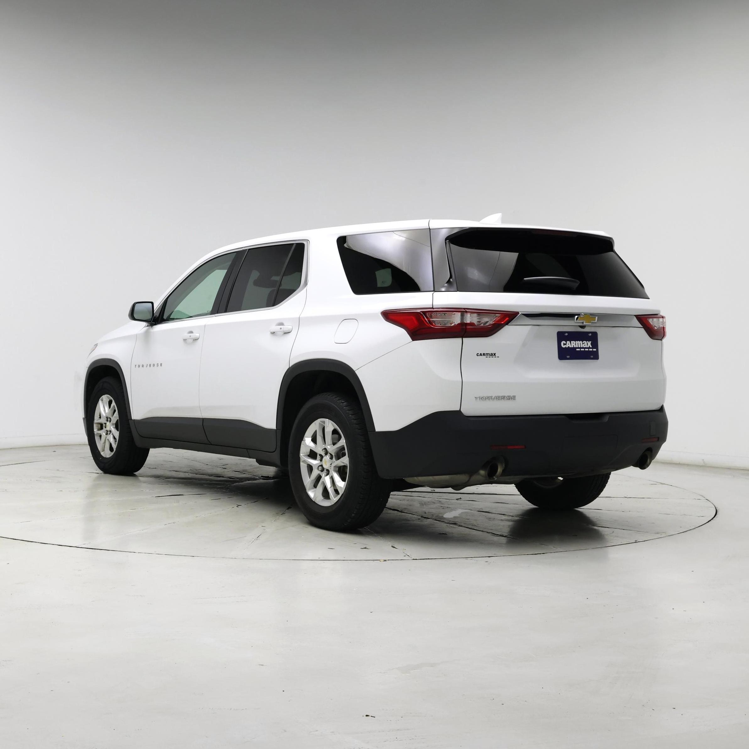 Thumbnail: 2019 Chevrolet Traverse - 2