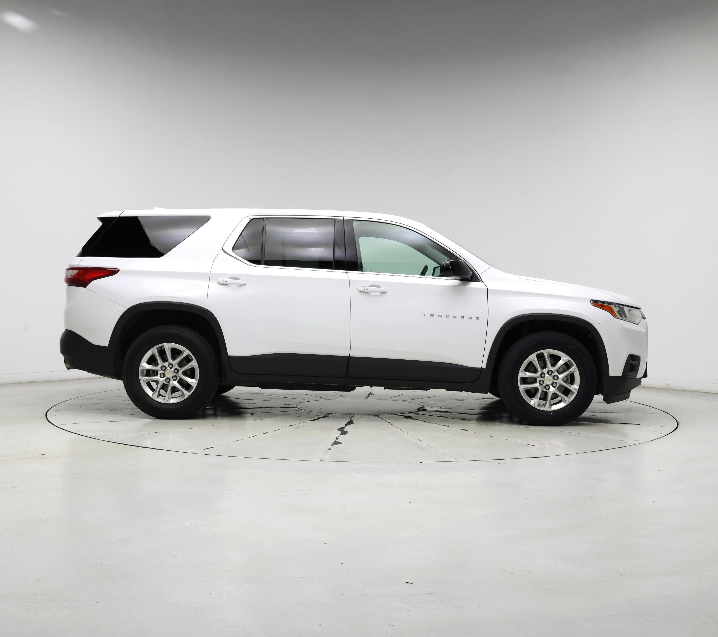 Thumbnail: 2019 Chevrolet Traverse - 7