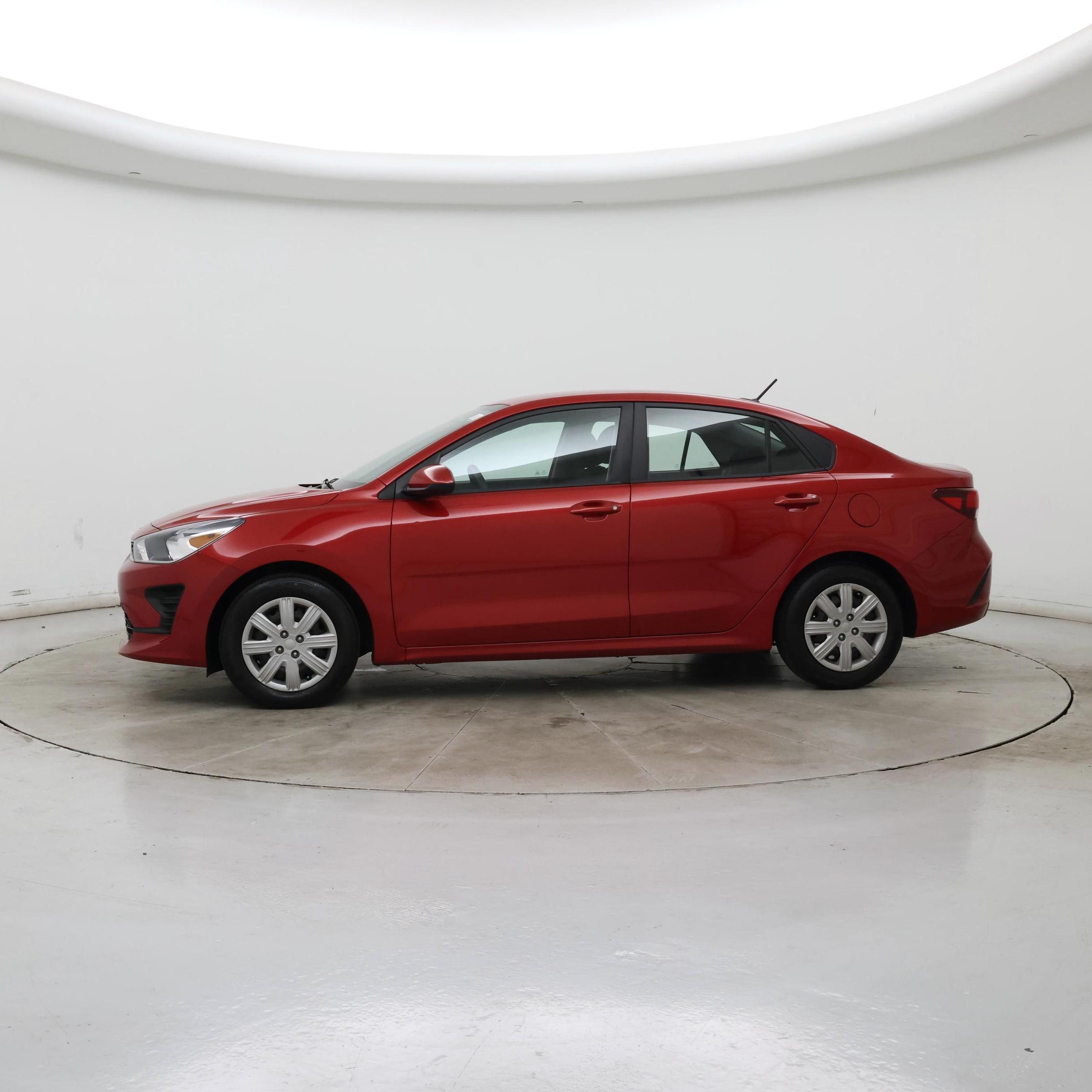 Thumbnail: 2022 Kia Rio - 3