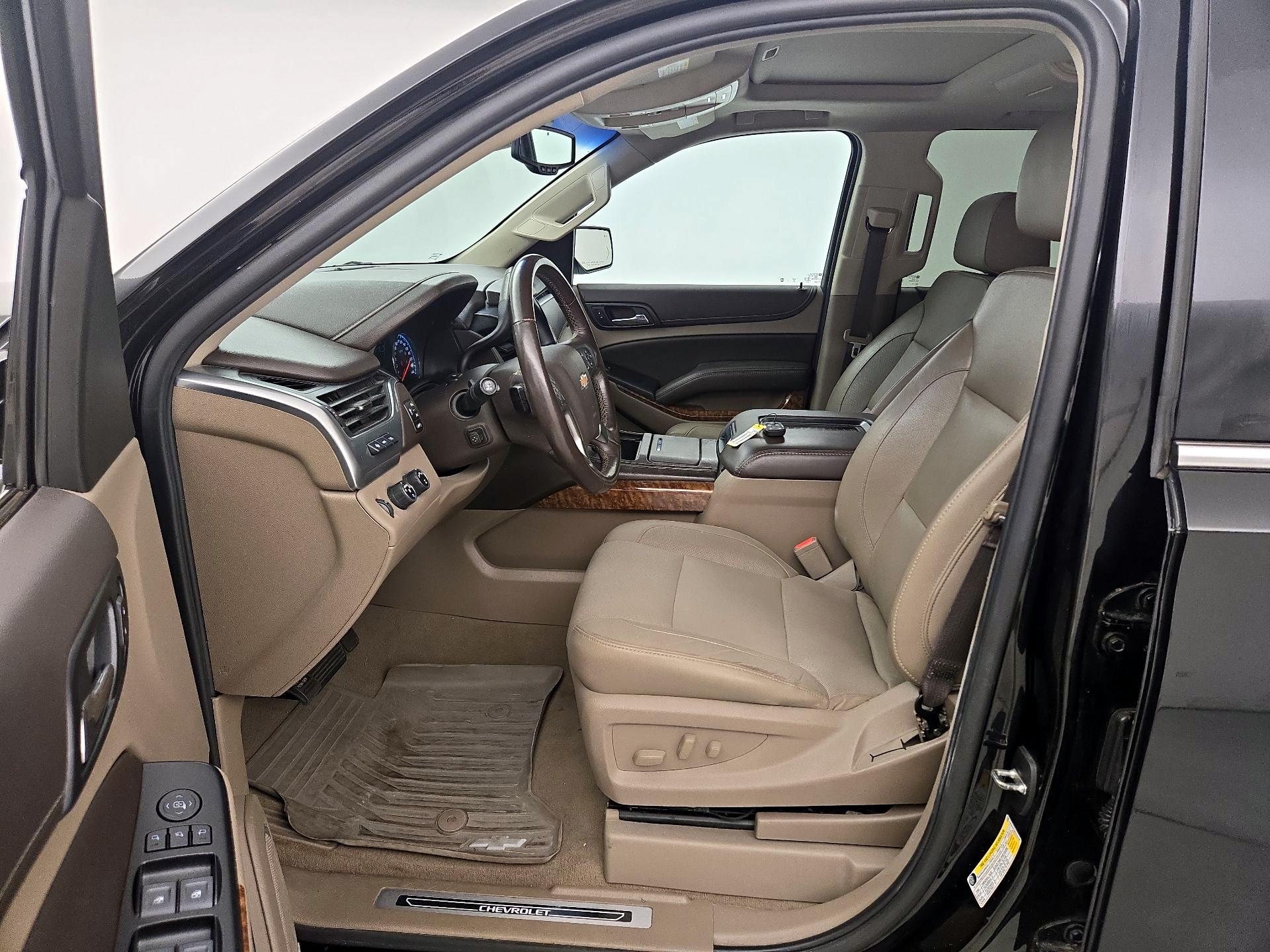 Thumbnail: 2019 Chevrolet Tahoe - 11