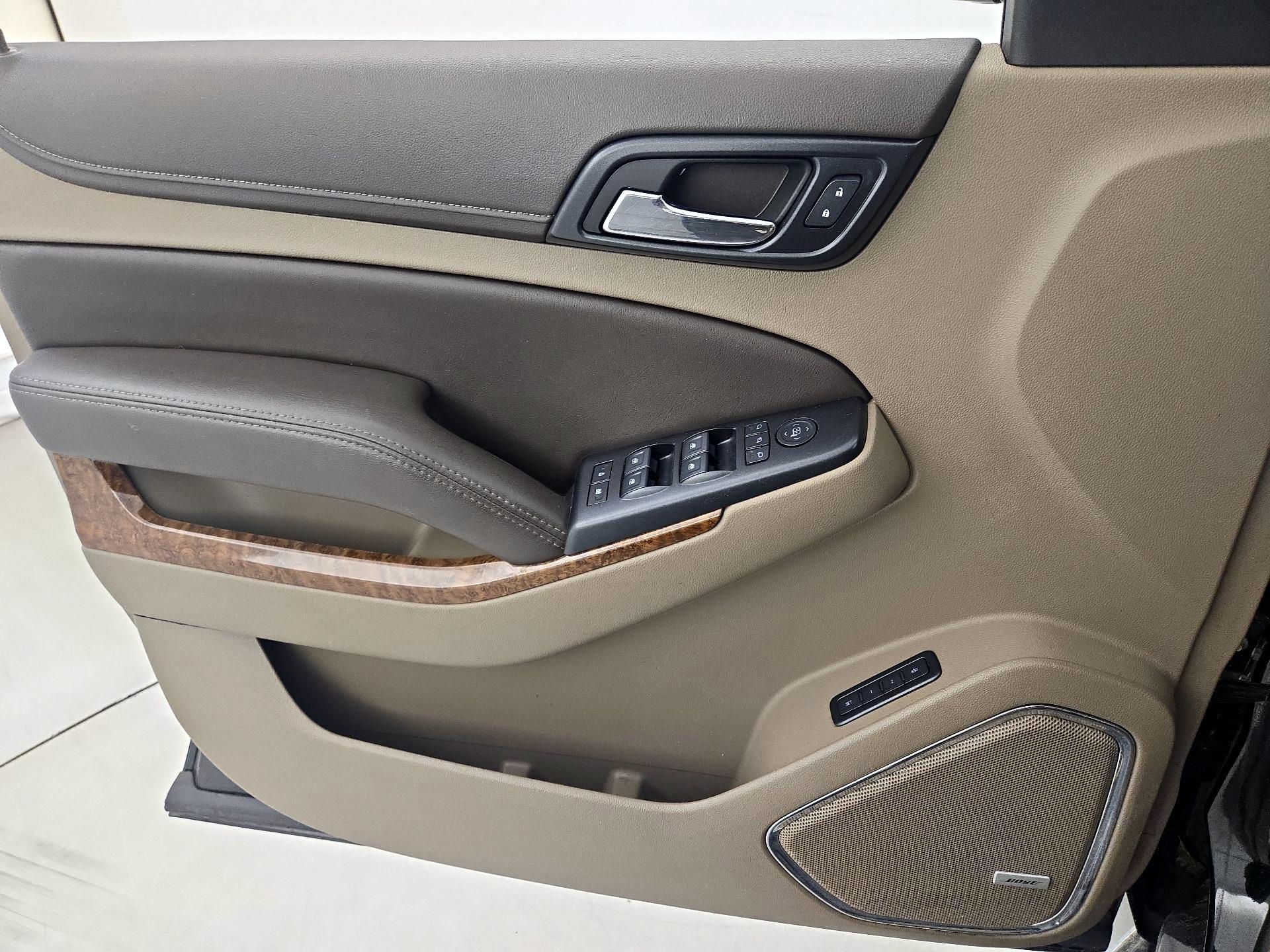 Thumbnail: 2019 Chevrolet Tahoe - 12